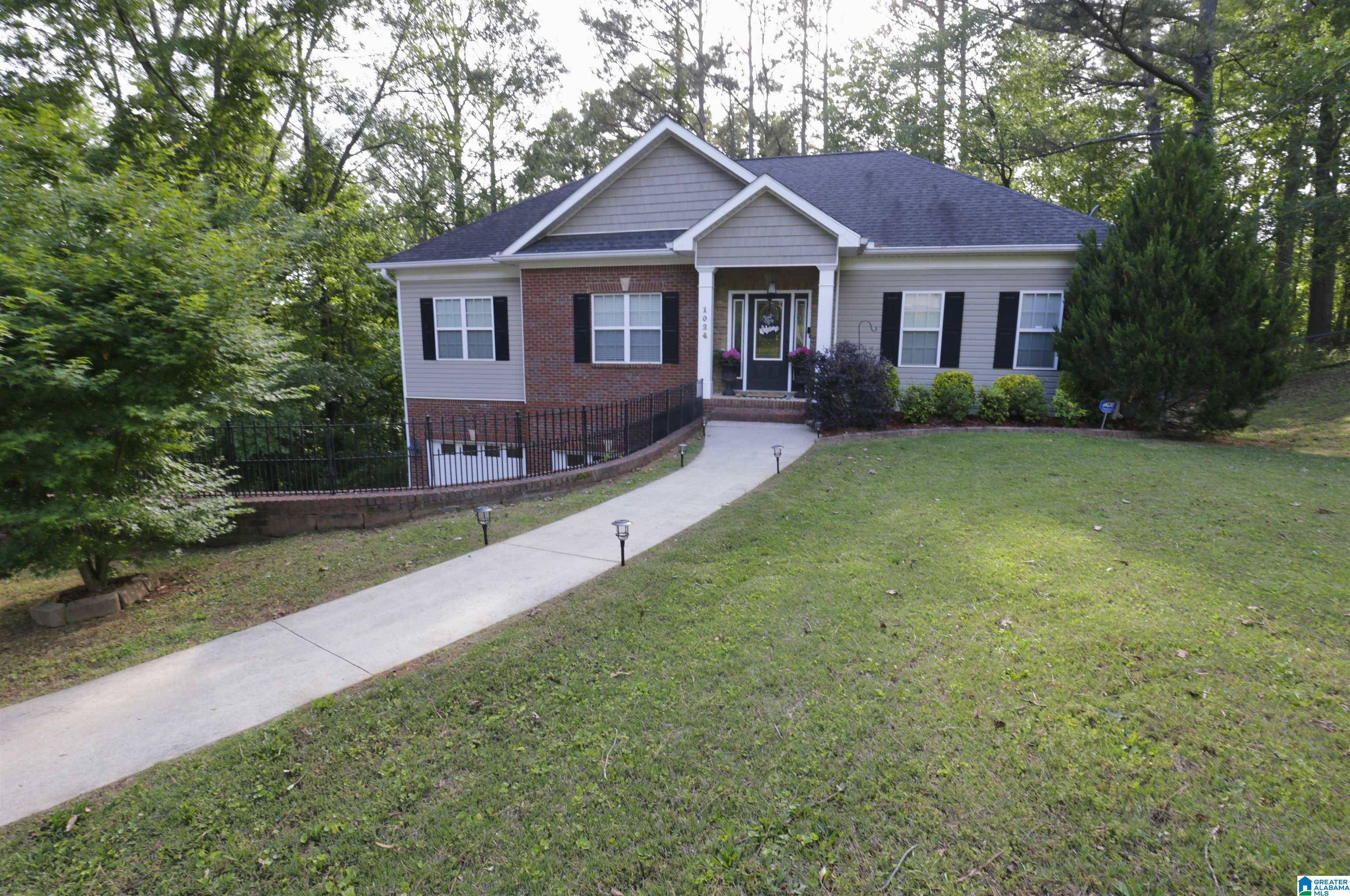 Anniston, AL 36207,1024 EDGEWOOD DRIVE