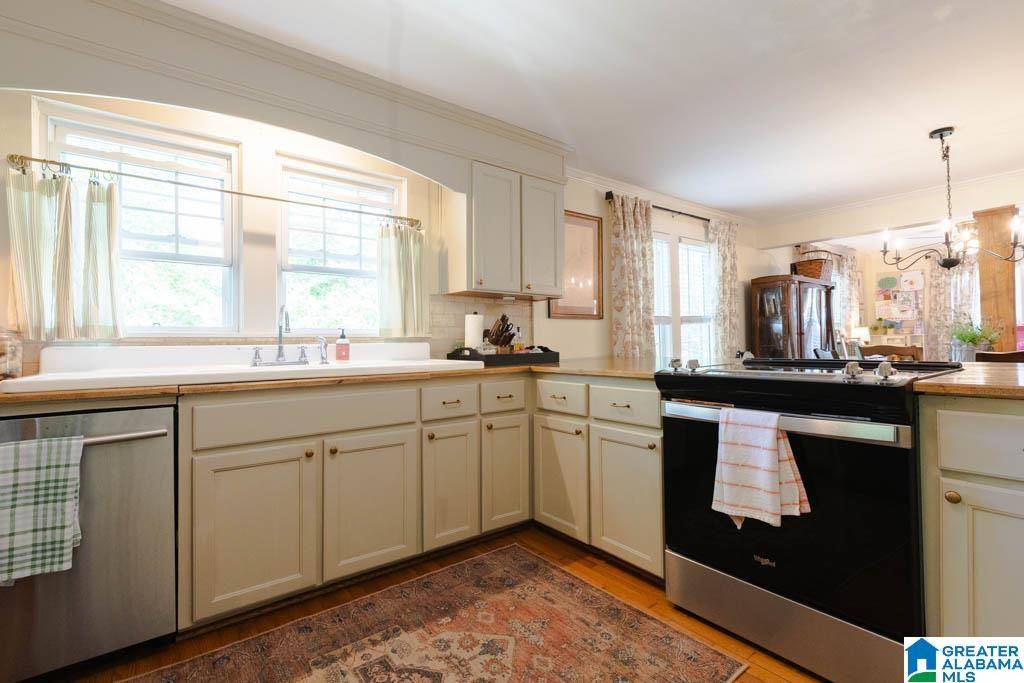 Columbiana, AL 35051,107 E STERRETT STREET
