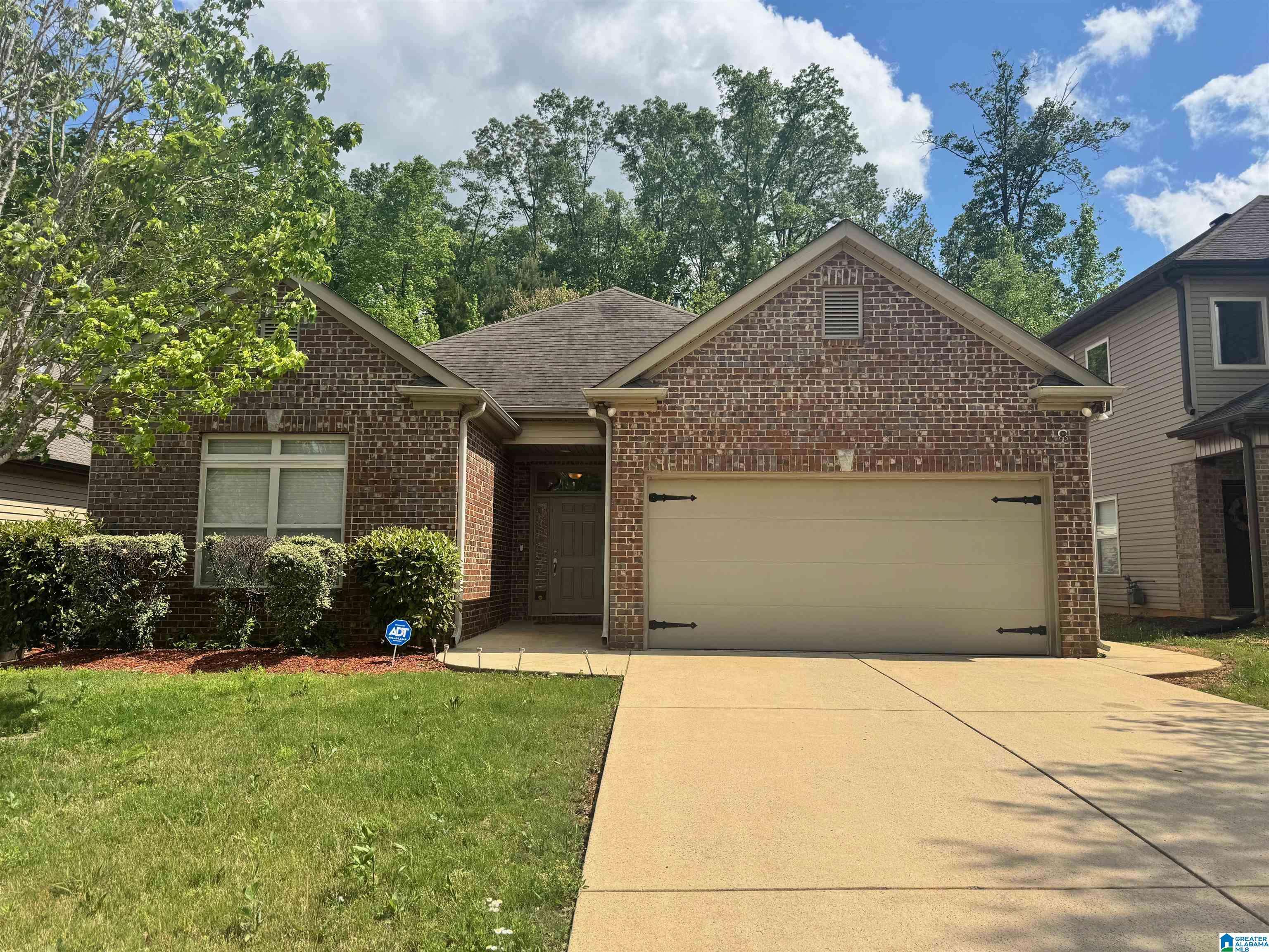 Pinson, AL 35126,6741 DEER FOOT DRIVE