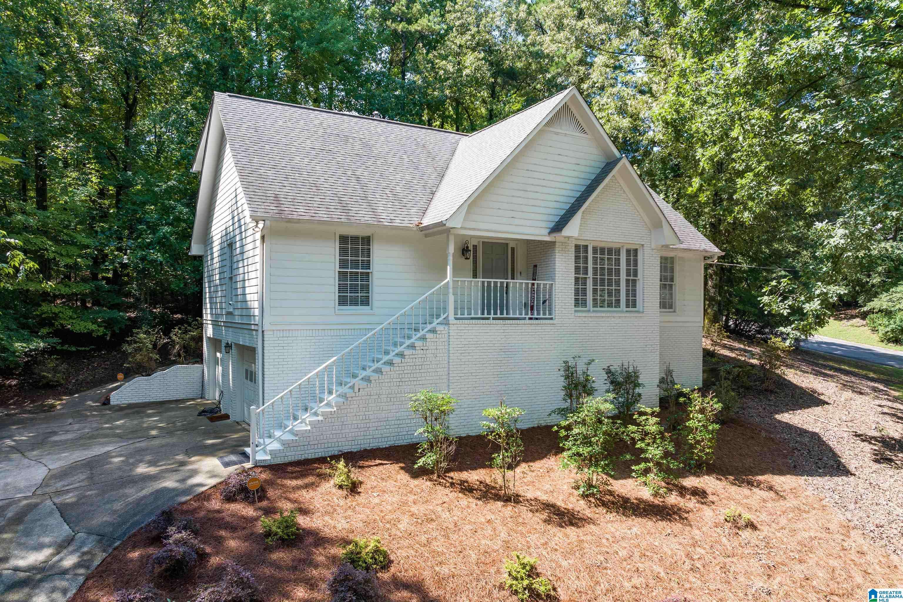 Birmingham, AL 35244,764 HEATHERWOOD DRIVE