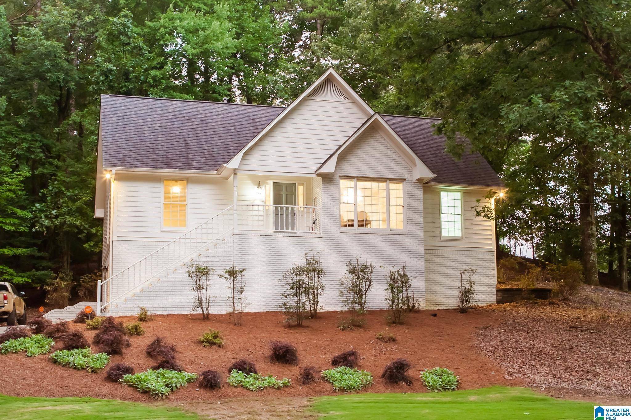 Birmingham, AL 35244,764 HEATHERWOOD DRIVE