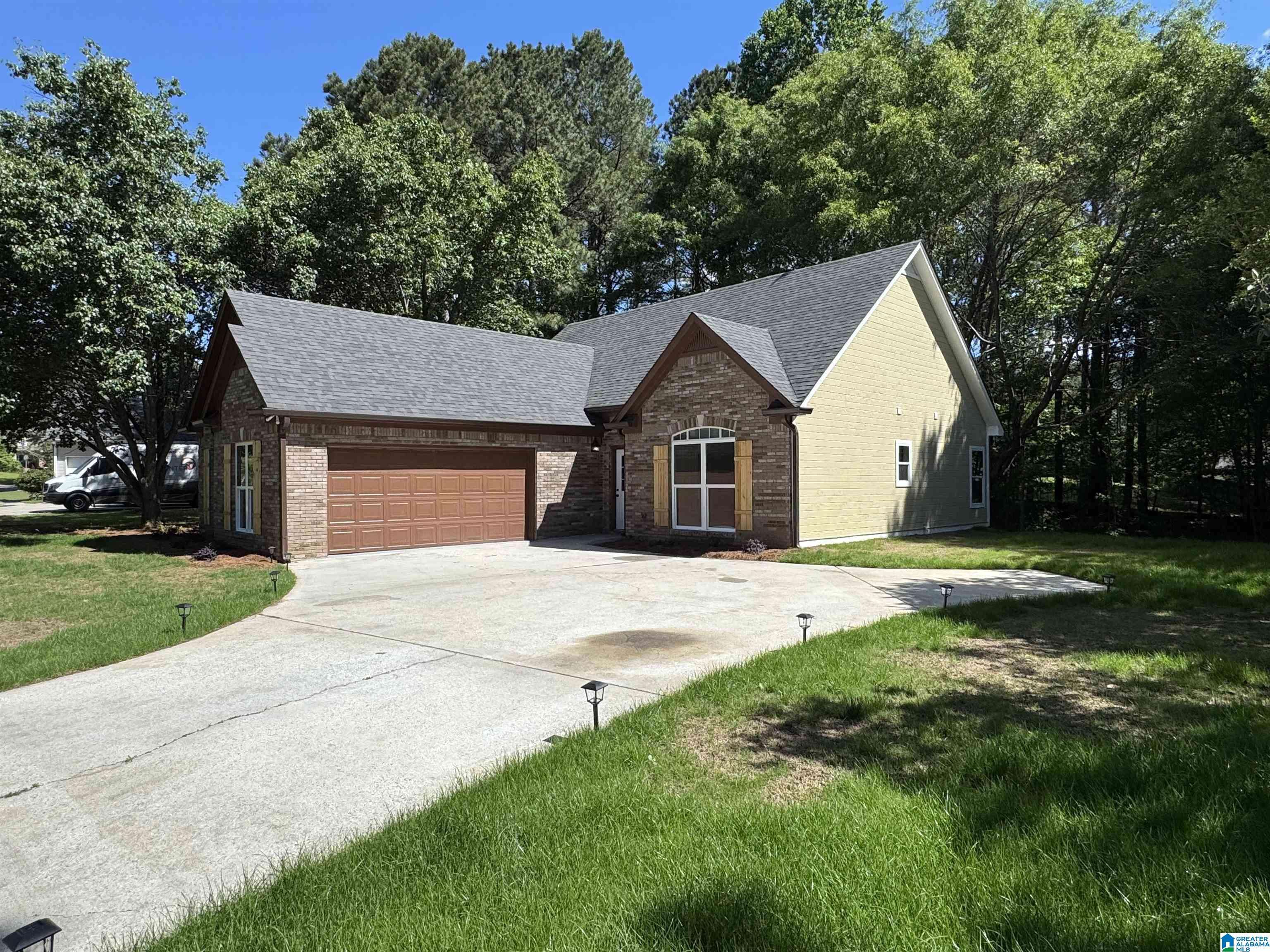 Chelsea, AL 35043,301 SHELBY FOREST DRIVE