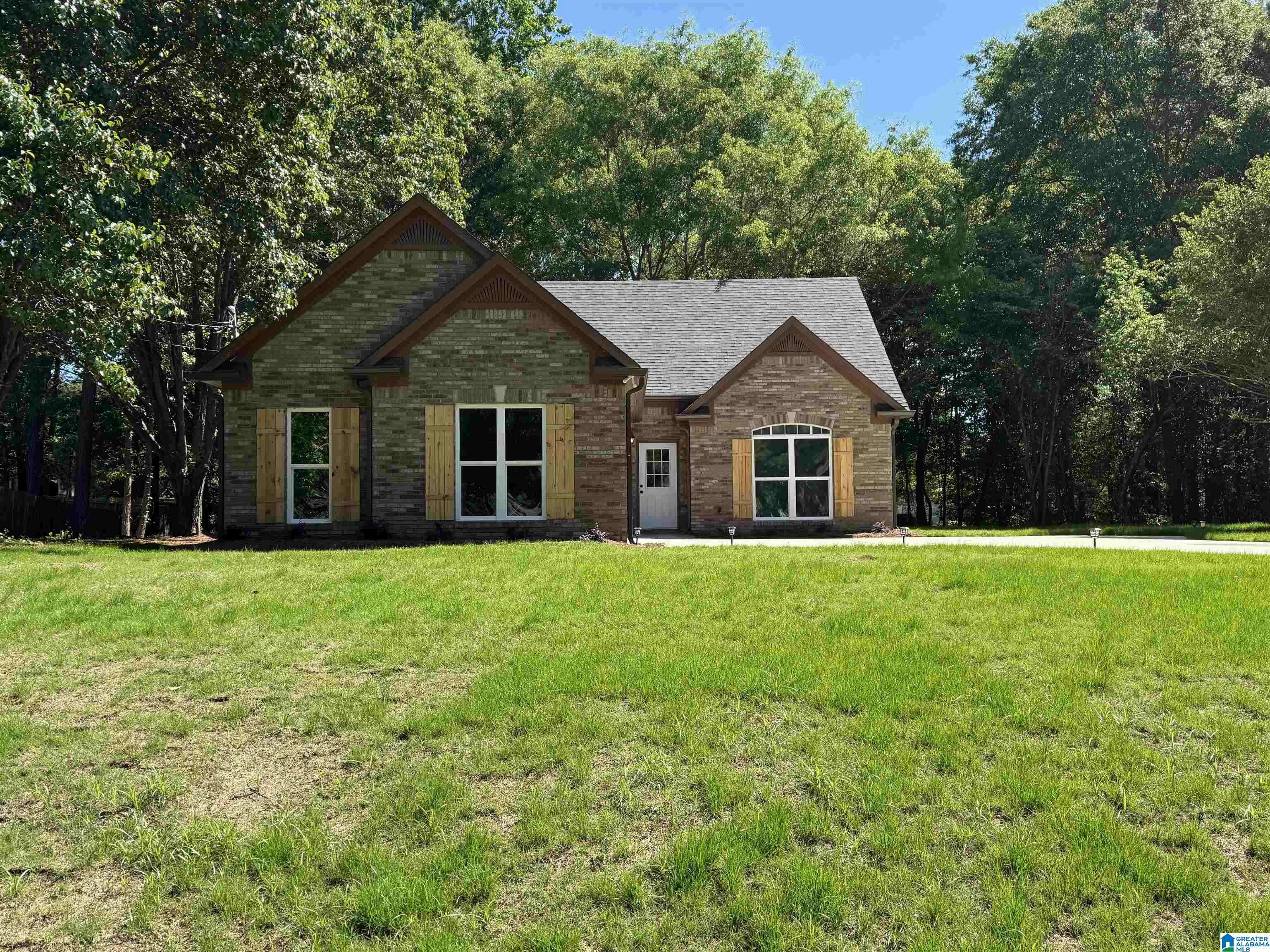 Chelsea, AL 35043,301 SHELBY FOREST DRIVE