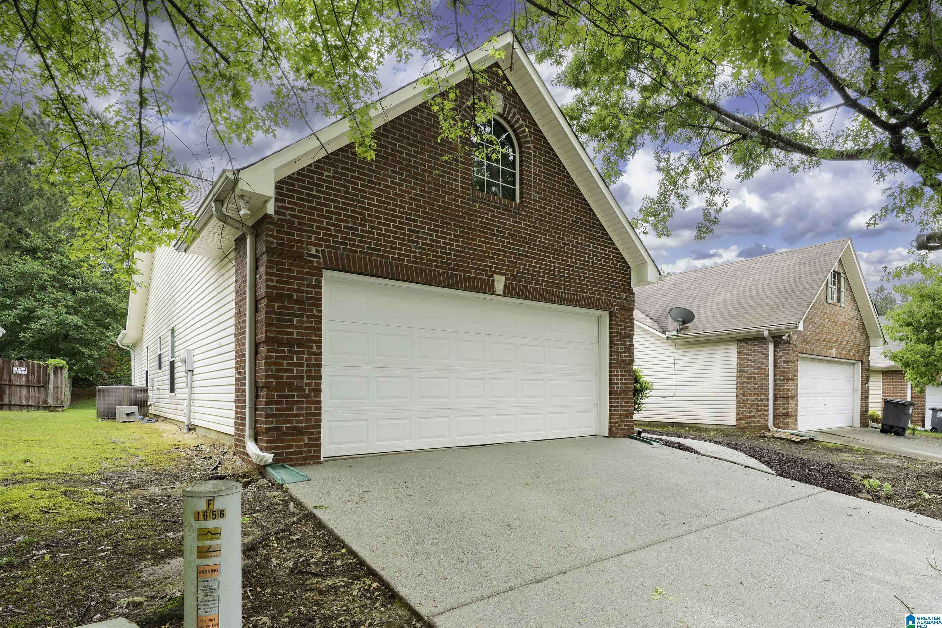 Hoover, AL 35226,1656 DEER VALLEY ROAD