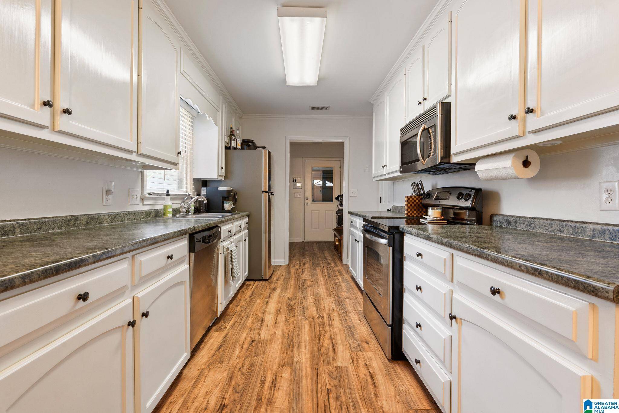 Alabaster, AL 35007,157 LAKE TERRACE