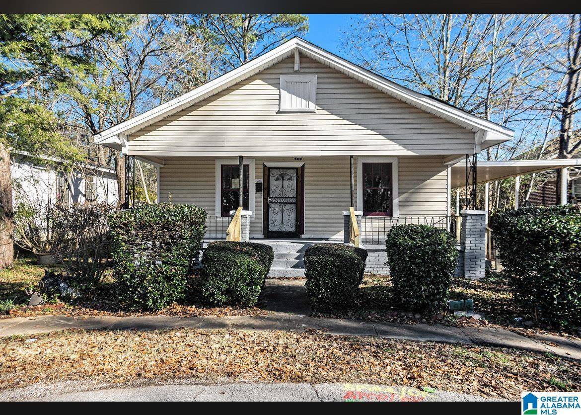 Birmingham, AL 35211,917 27TH STREET SW