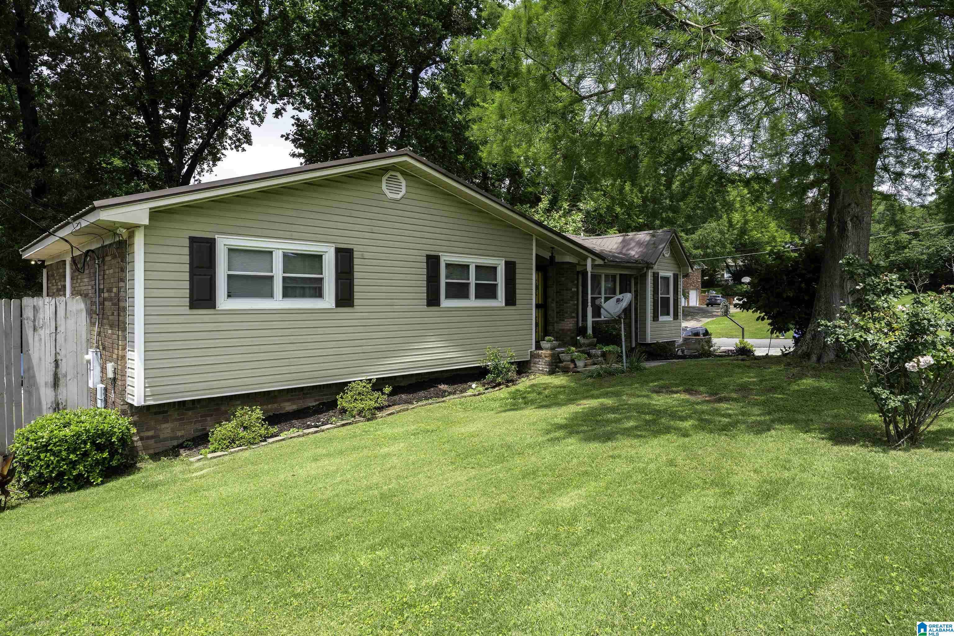 Pleasant Grove, AL 35127,500 2ND TERRACE