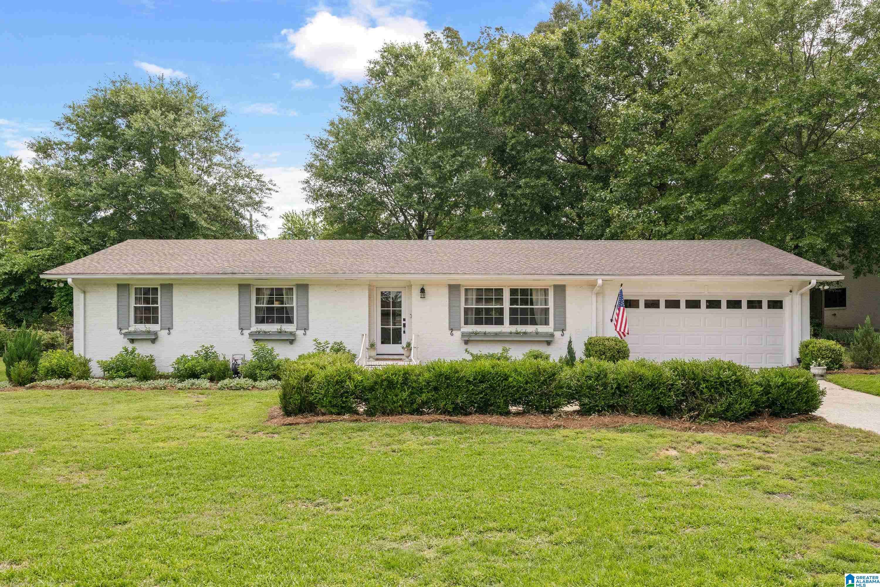 Vestavia Hills, AL 35243,3144 WOODHAVEN DRIVE