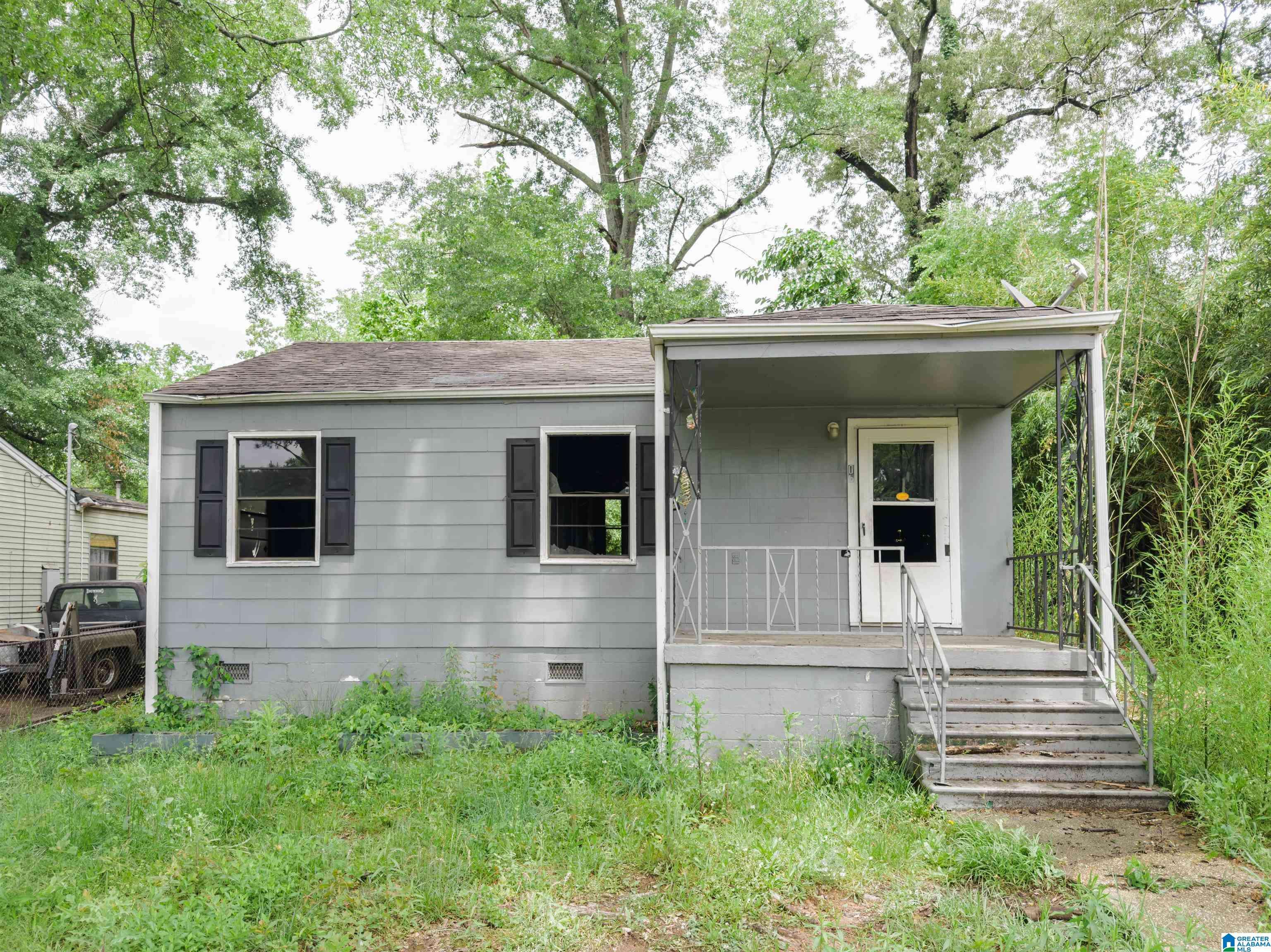 Midfield, AL 35228,16 WILKES CIRCLE