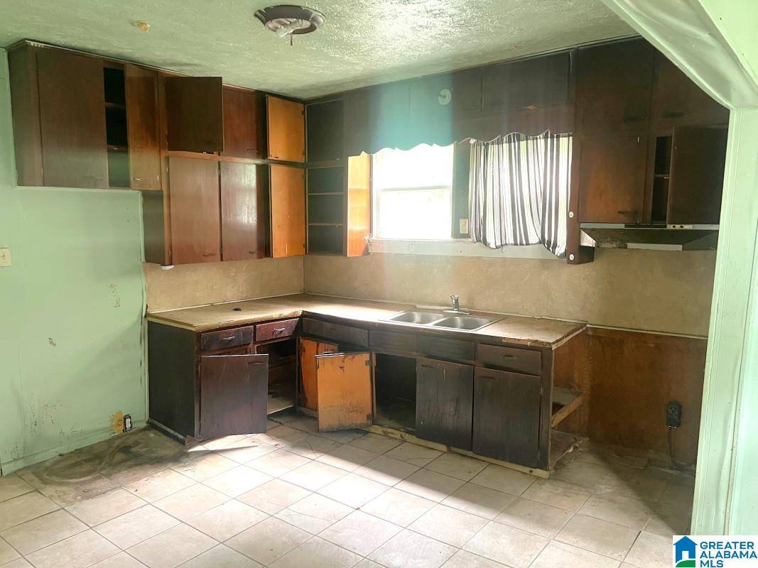 Birmingham, AL 35208,1225 GRAYMONT AVENUE W