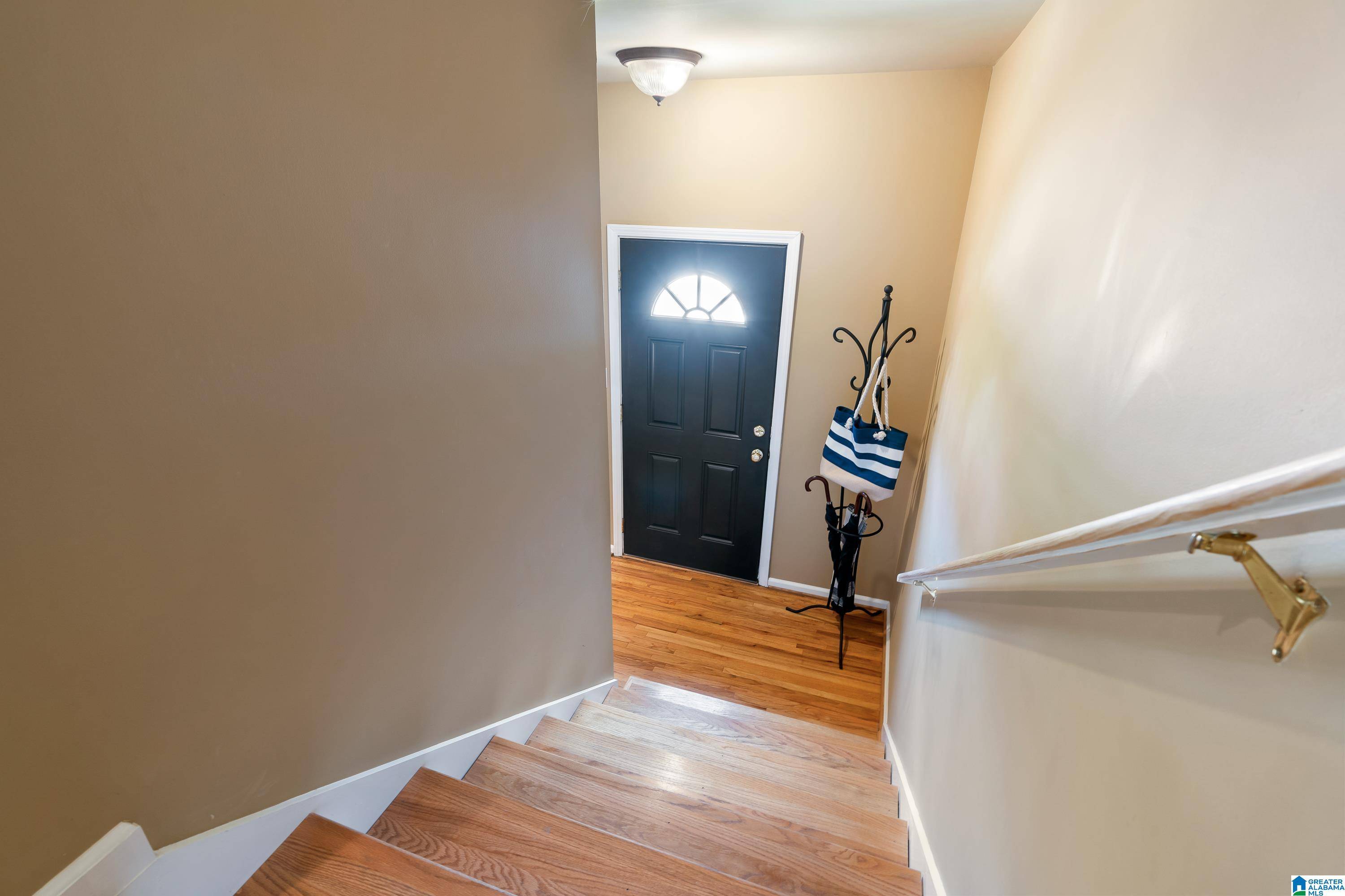 Birmingham, AL 35242,220 MEADOW CROFT CIRCLE