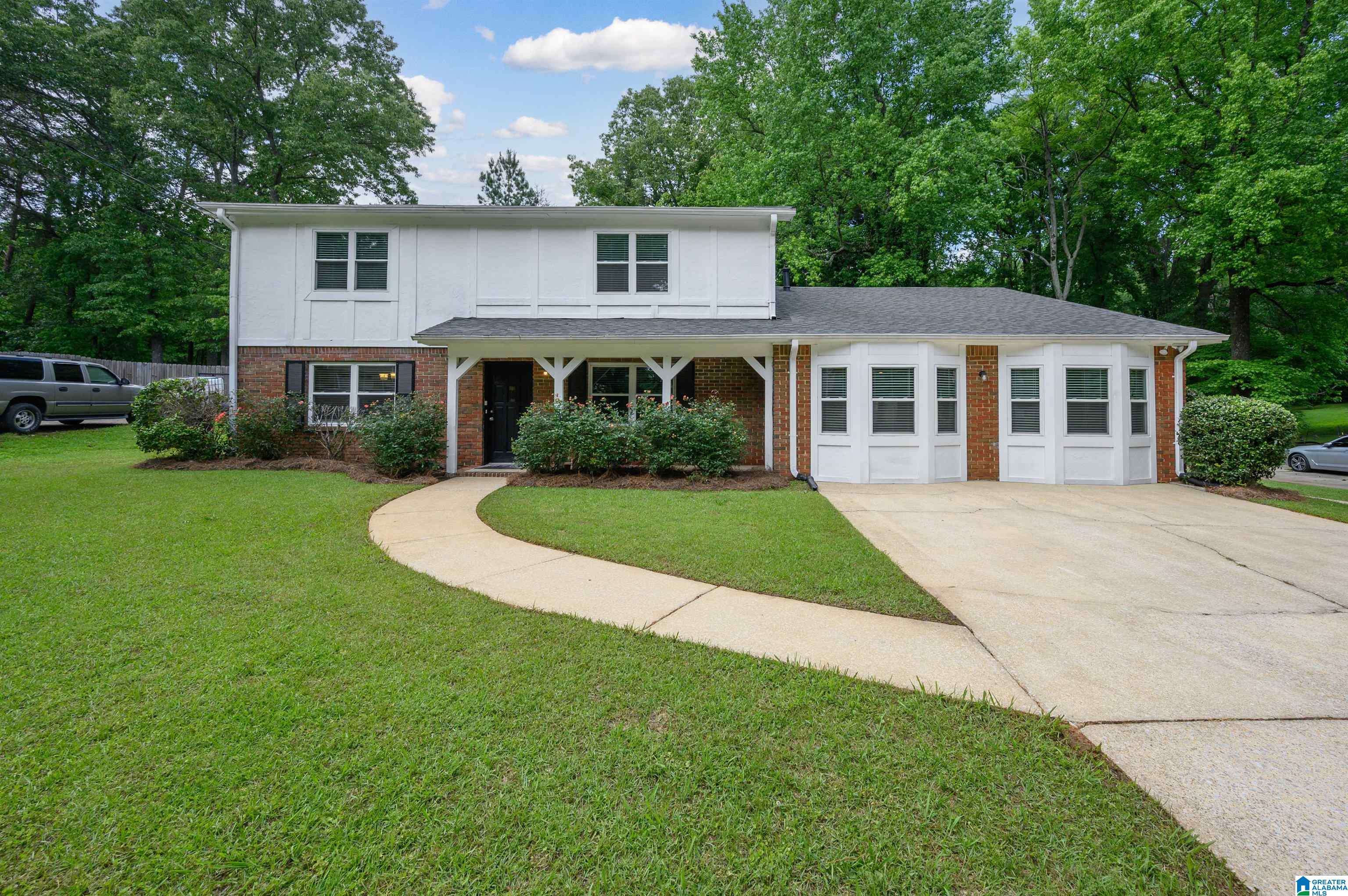 Birmingham, AL 35235,1829 CREELY DRIVE