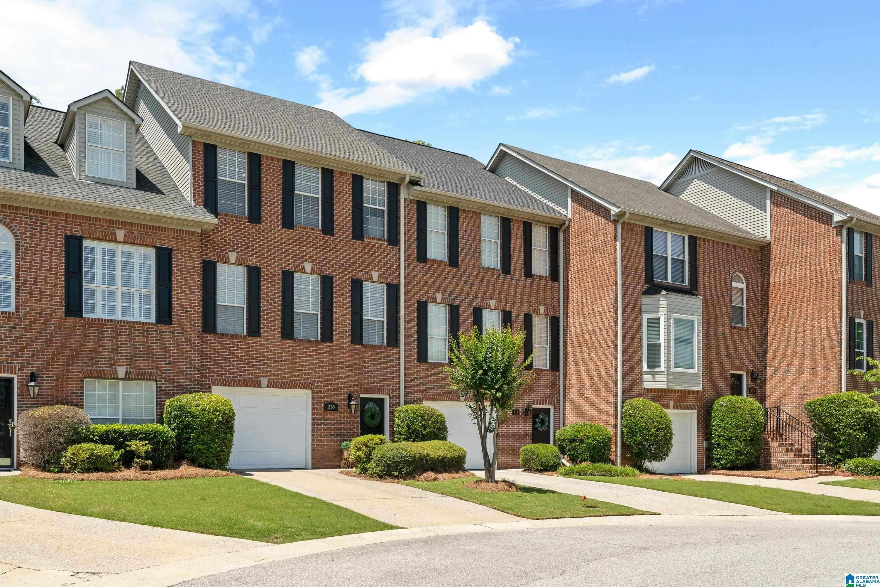 Birmingham, AL 35242,216 MEADOW CROFT CIRCLE