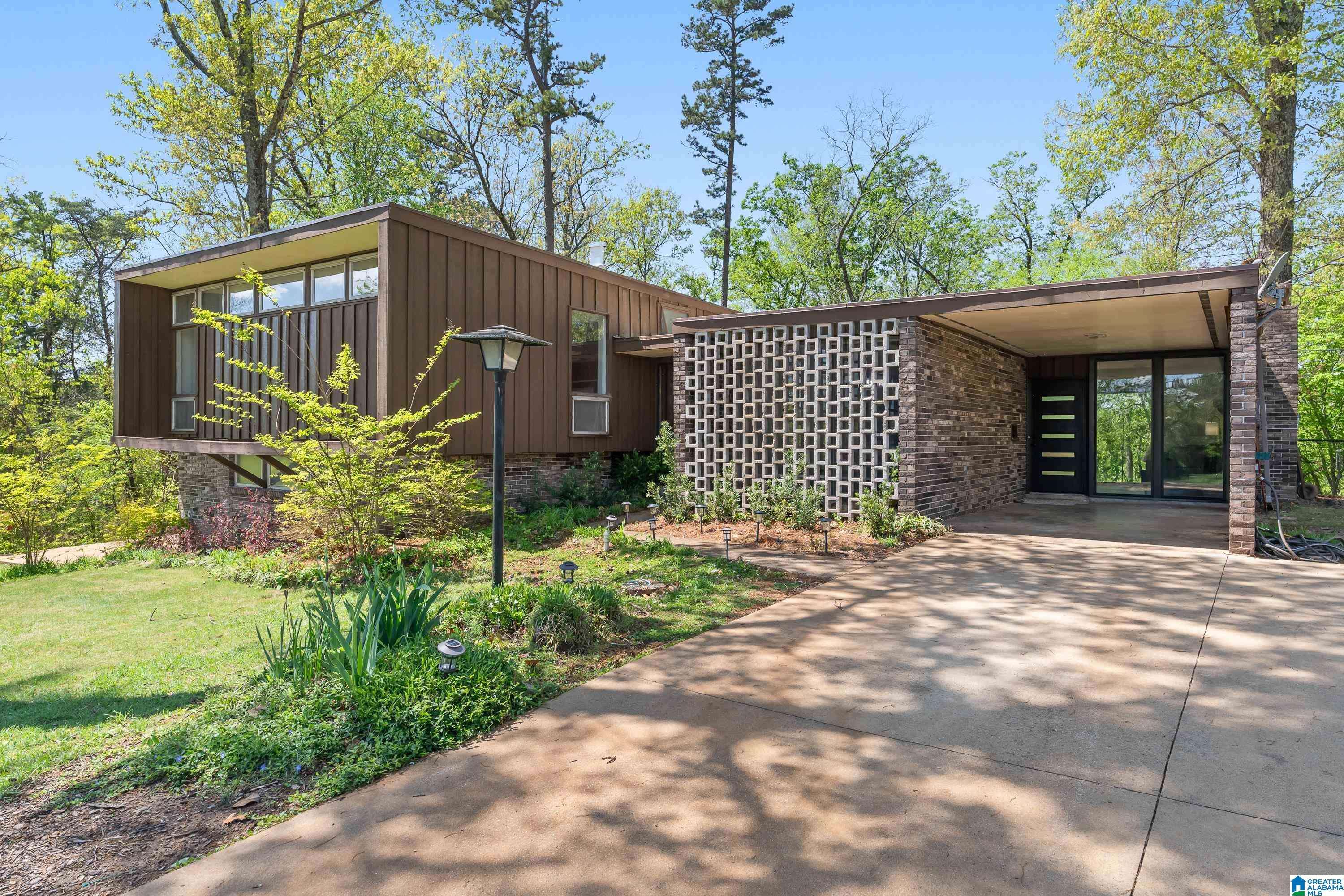 Hoover, AL 35226,2420 REGENT LANE