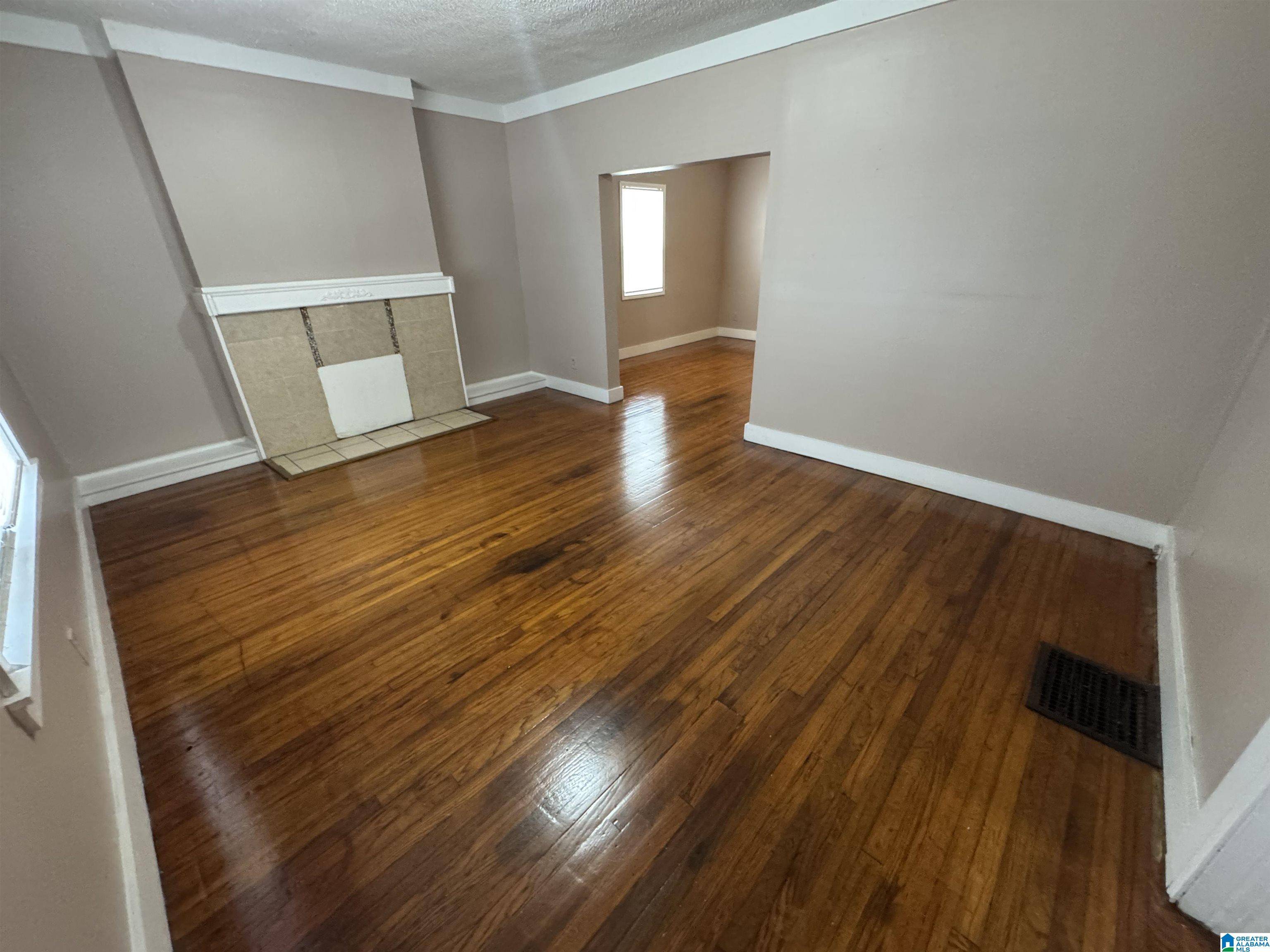 Birmingham, AL 35208,4612 TERRACE S S