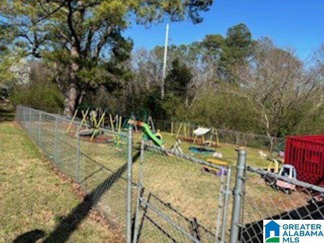 Hueytown, AL 35023,3090 ALLISON BONNETT MEMORIAL DRIVE