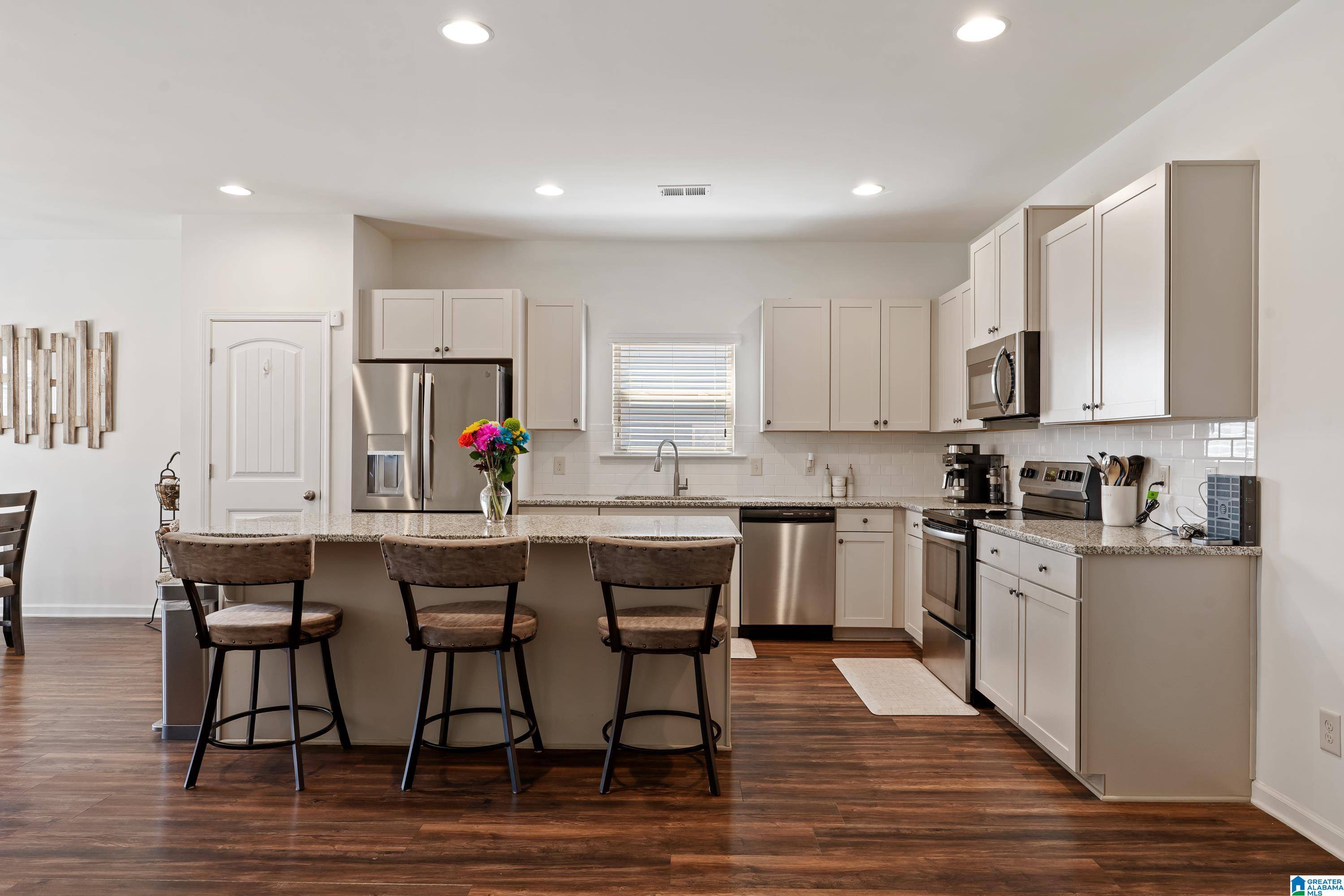 Calera, AL 35040,8020 KENSINGTON TRAIL