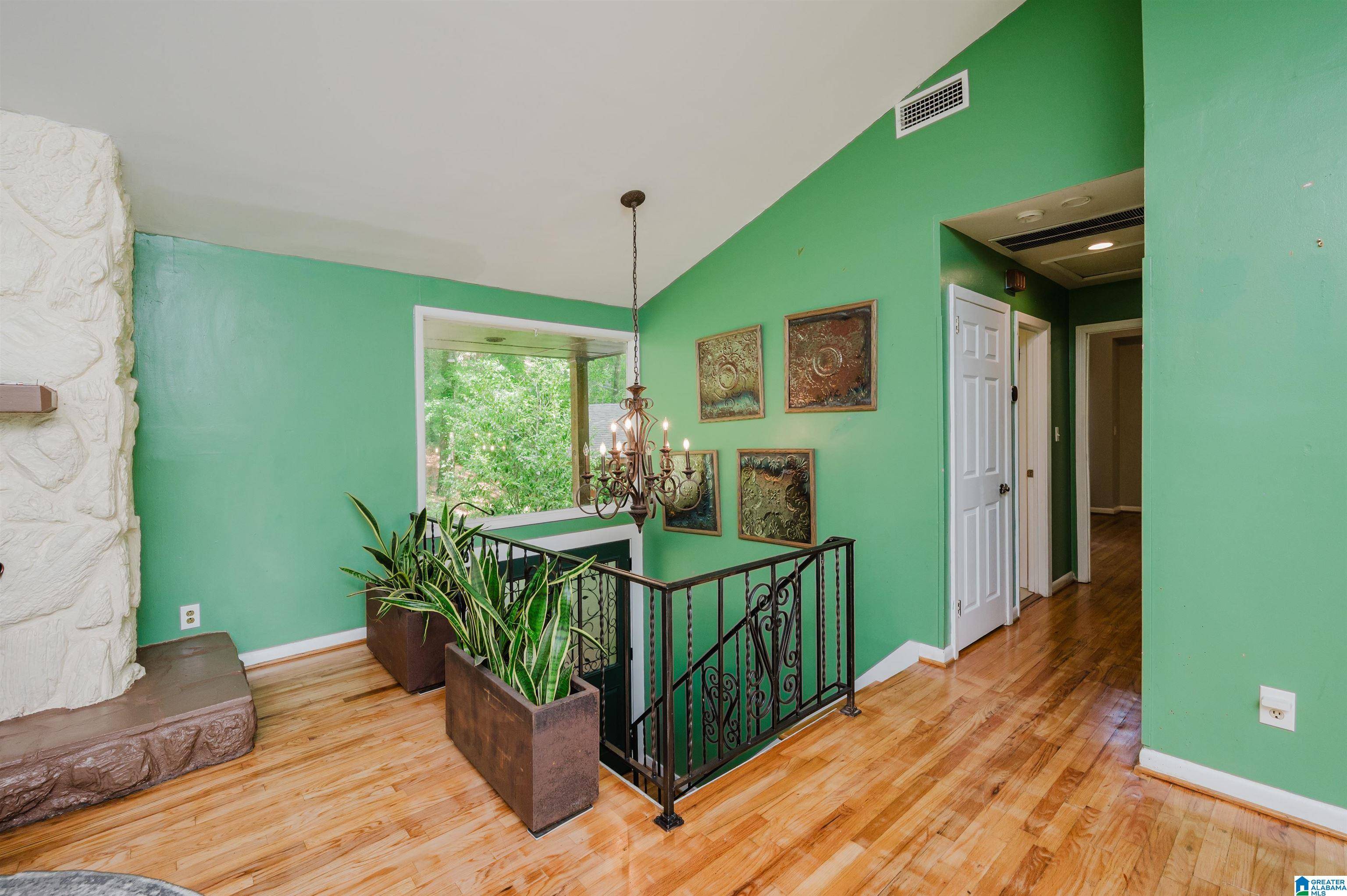 Hoover, AL 35244,3120 PARADISE ACRES