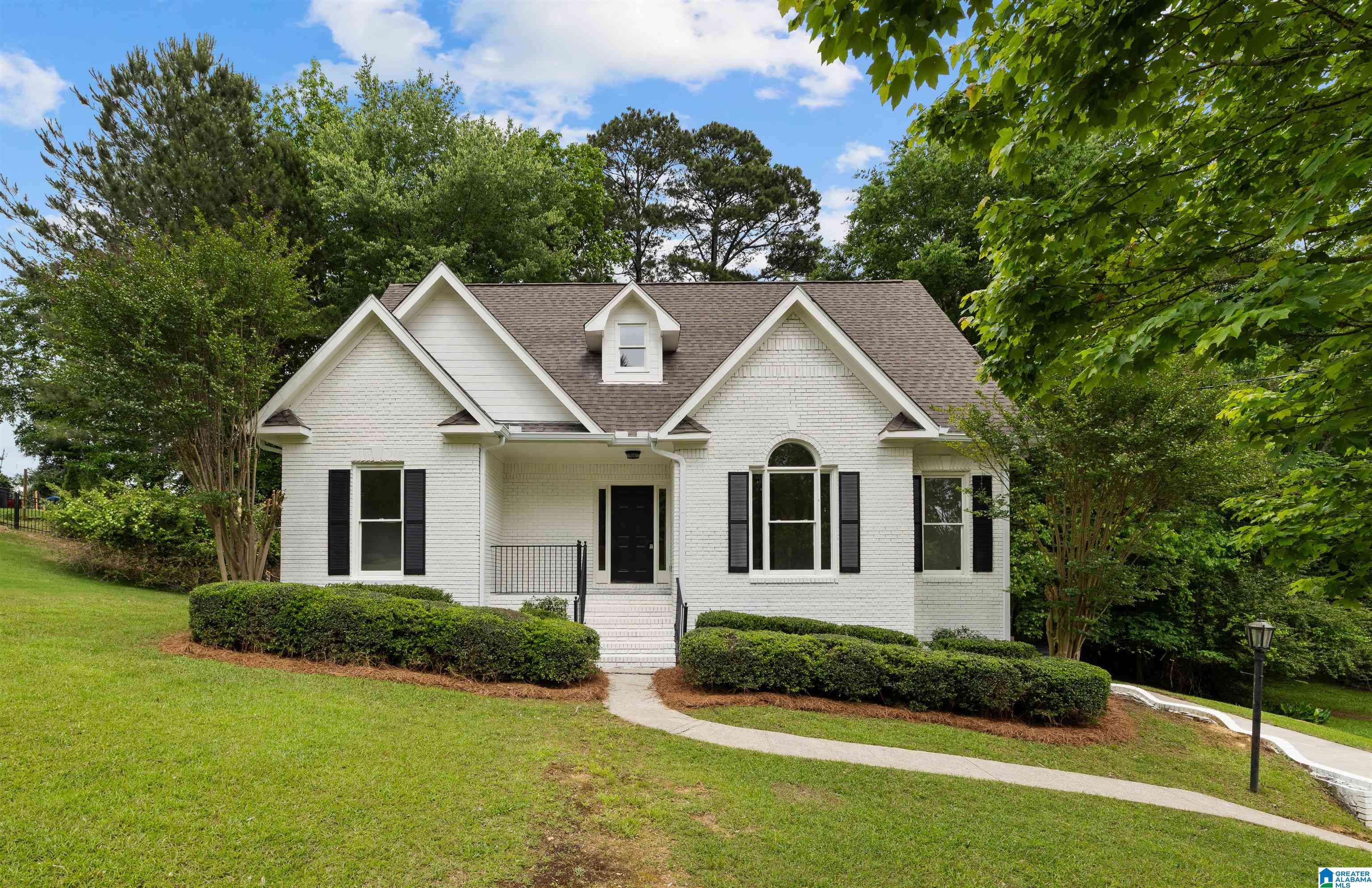 Trussville, AL 35173,7541 CARRIAGE COVE