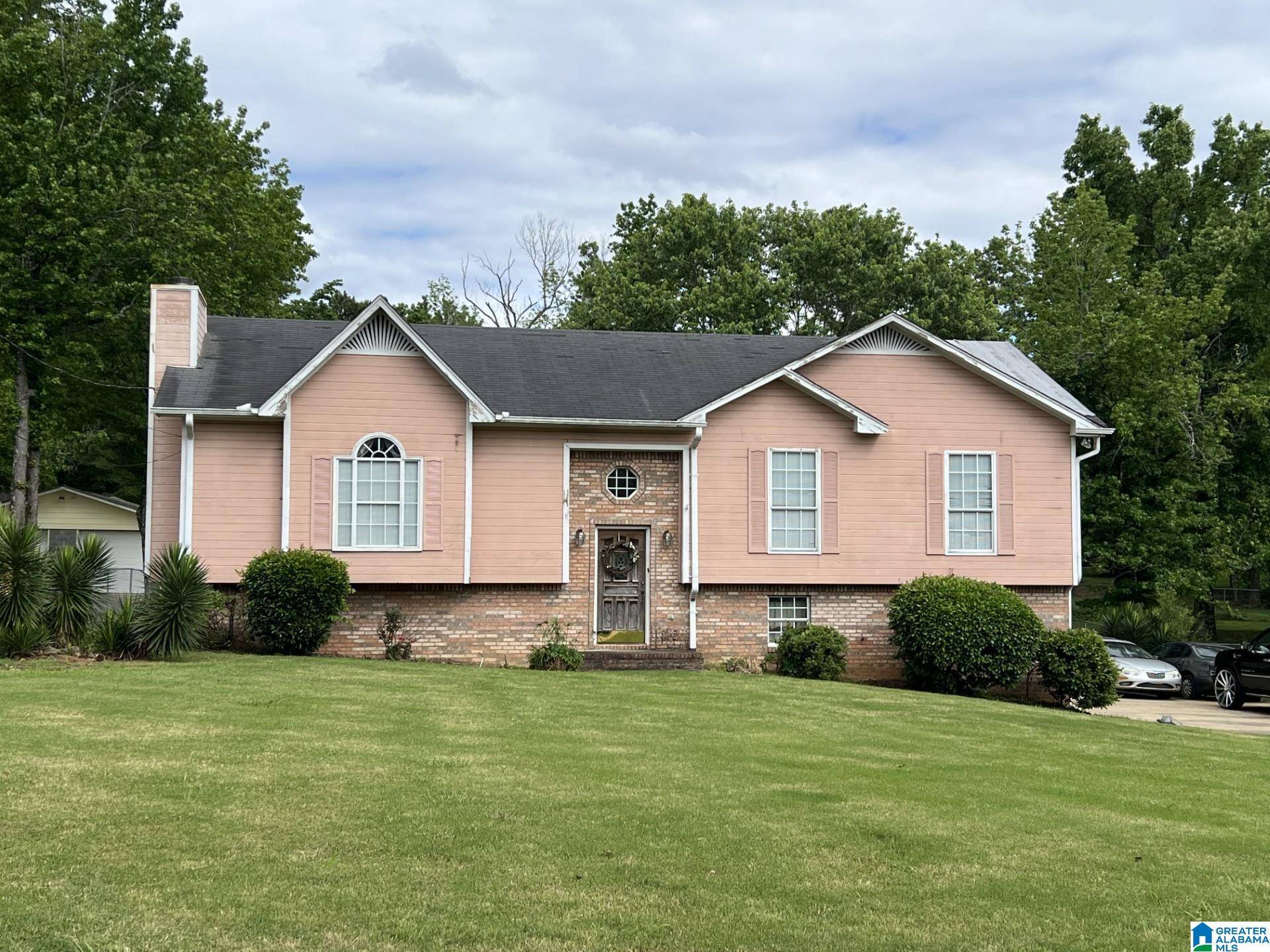 Pleasant Grove, AL 35127,113 FAIRLANE DRIVE