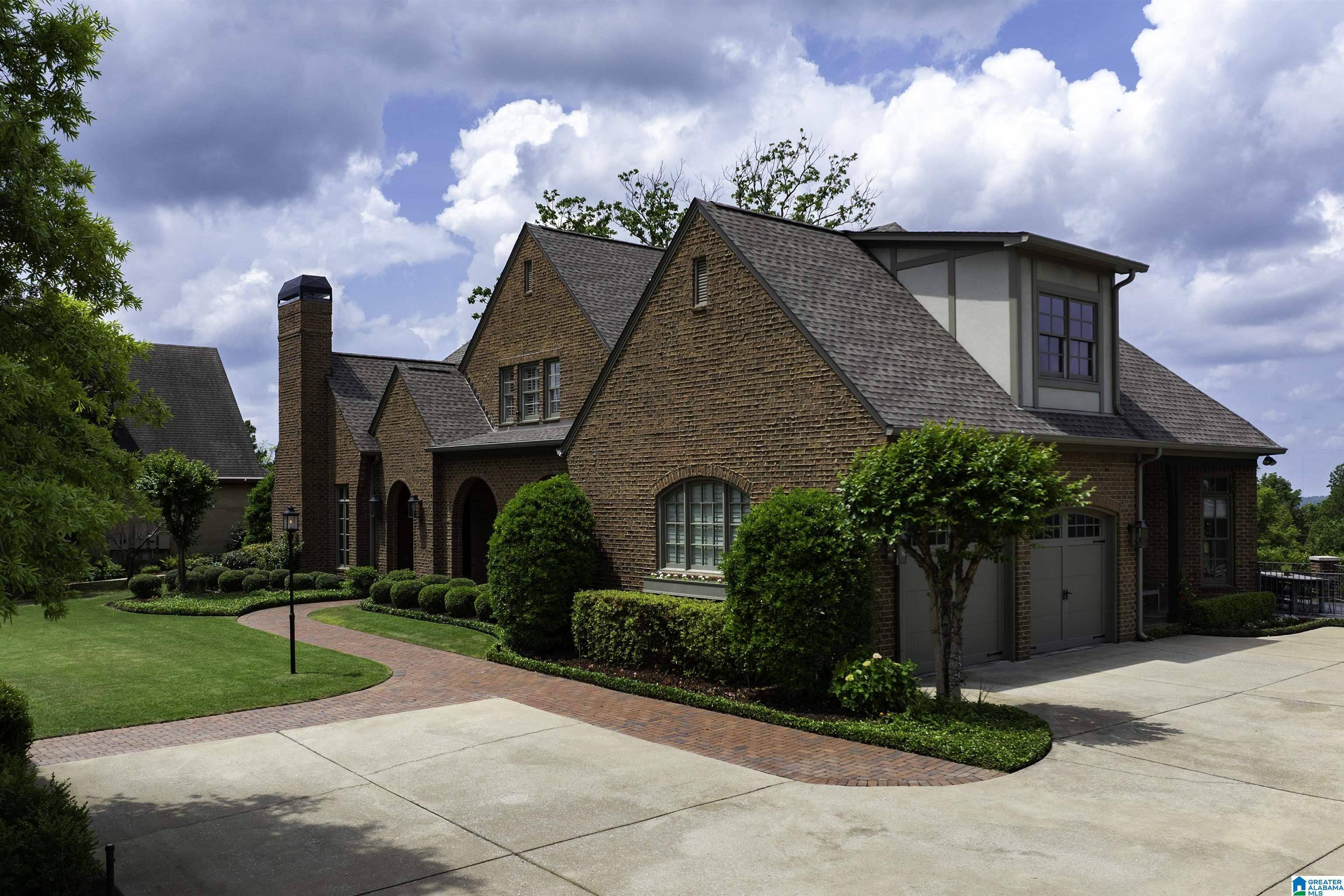 Vestavia Hills, AL 35216,2024 VESTAVIA DRIVE