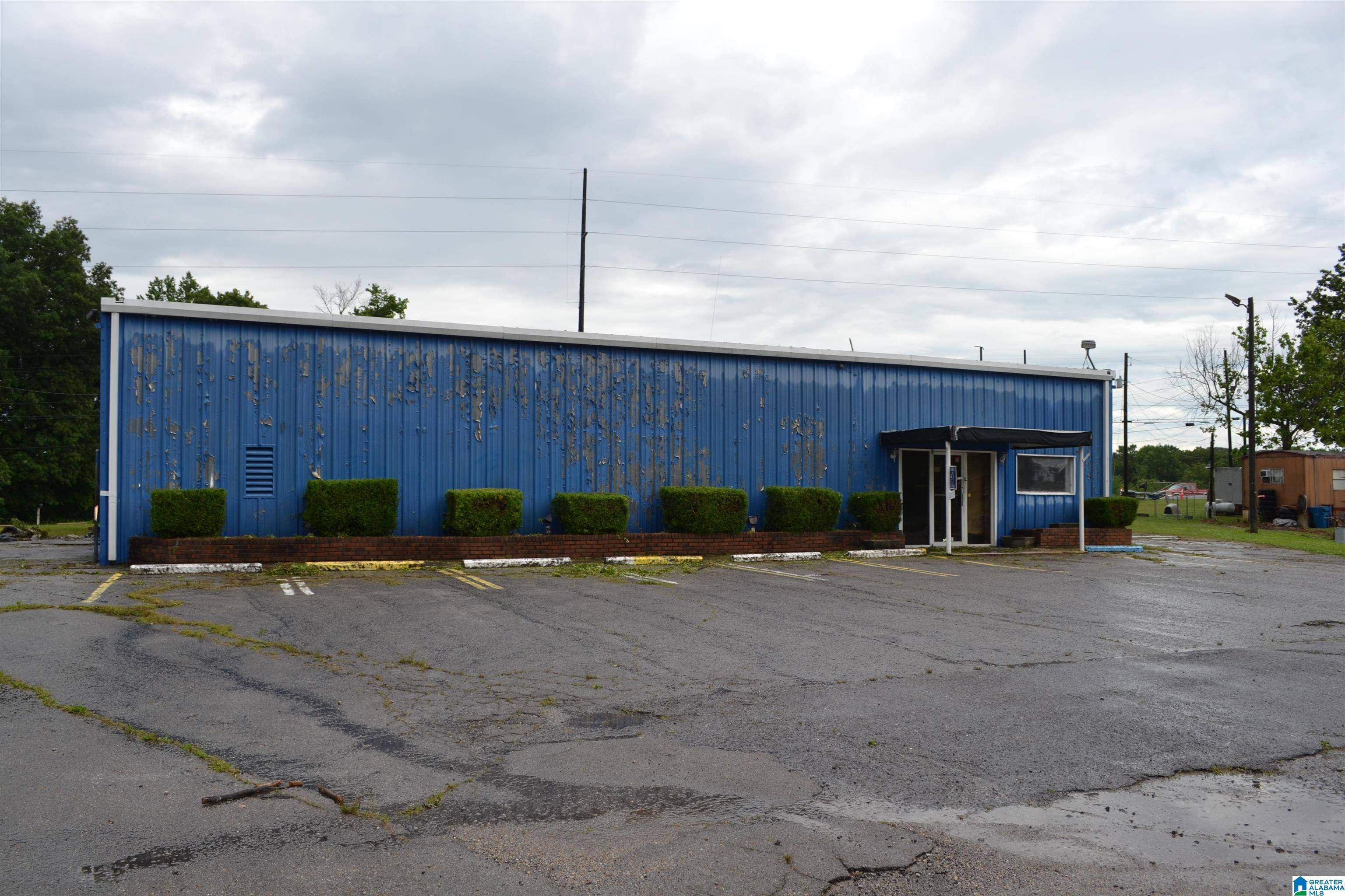 Adamsville, AL 35005,3708 VETERANS MEMORIAL DRIVE