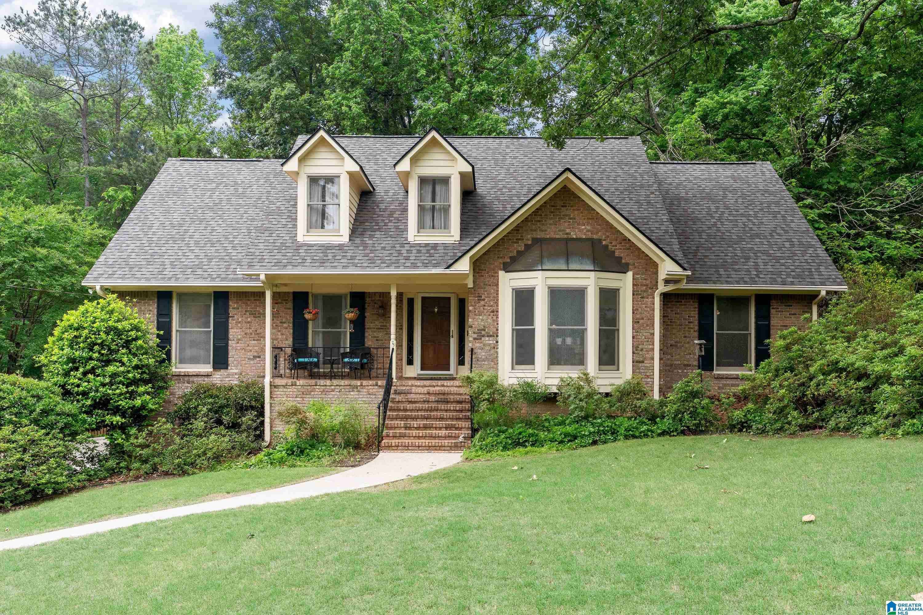Hoover, AL 35226,427 PINEWAY DRIVE