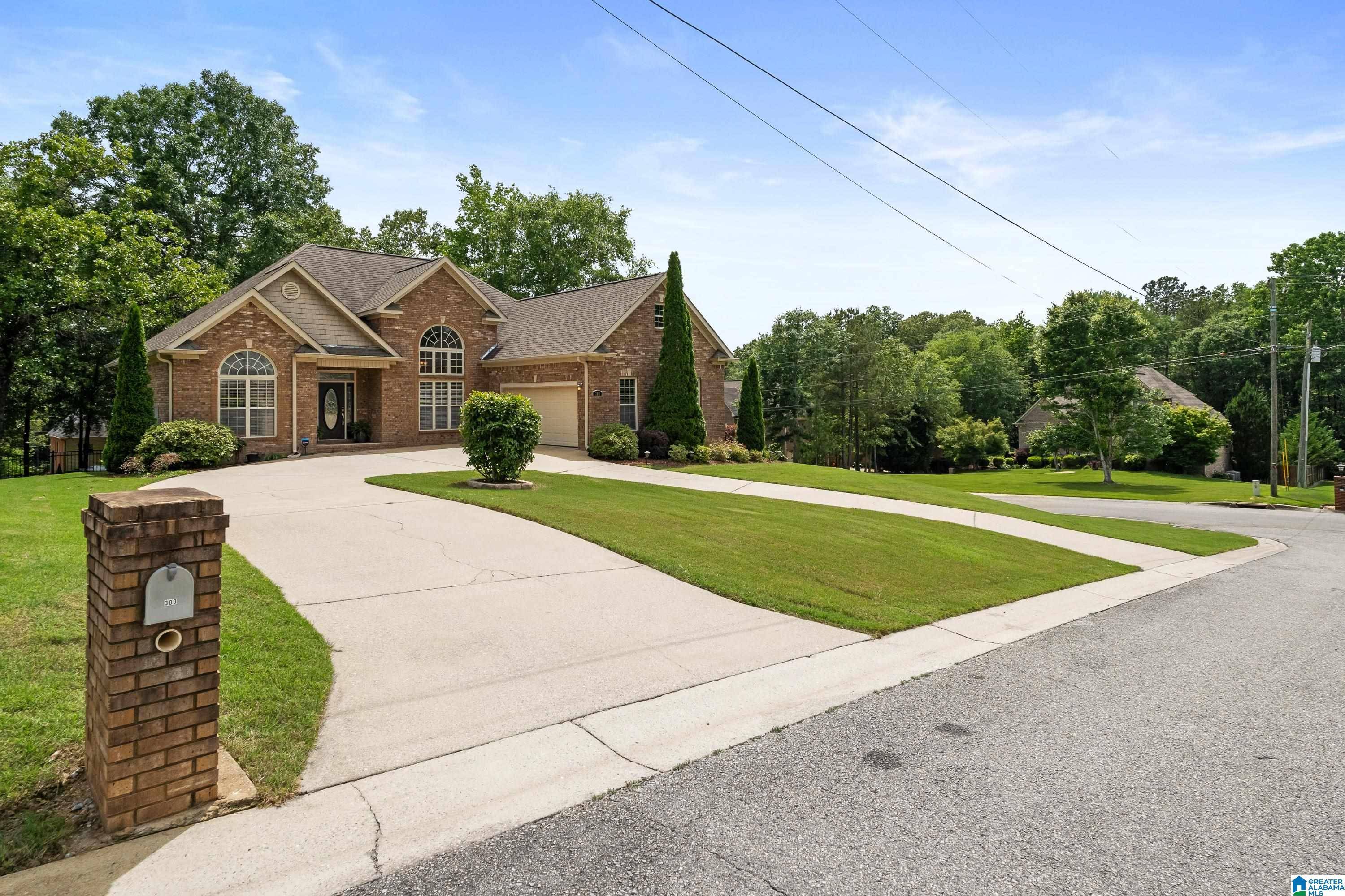Pell City, AL 35128,300 RICHARDS CIRCLE