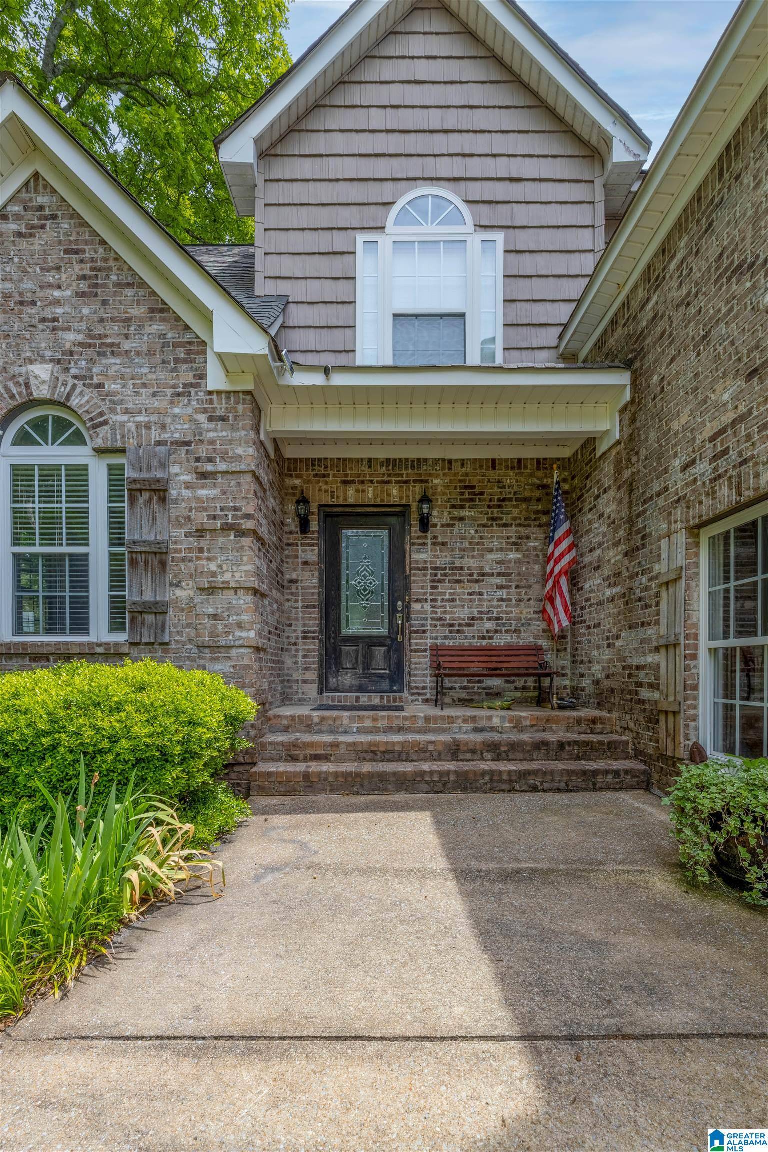 Talladega, AL 35160,101 HARBOR COVE