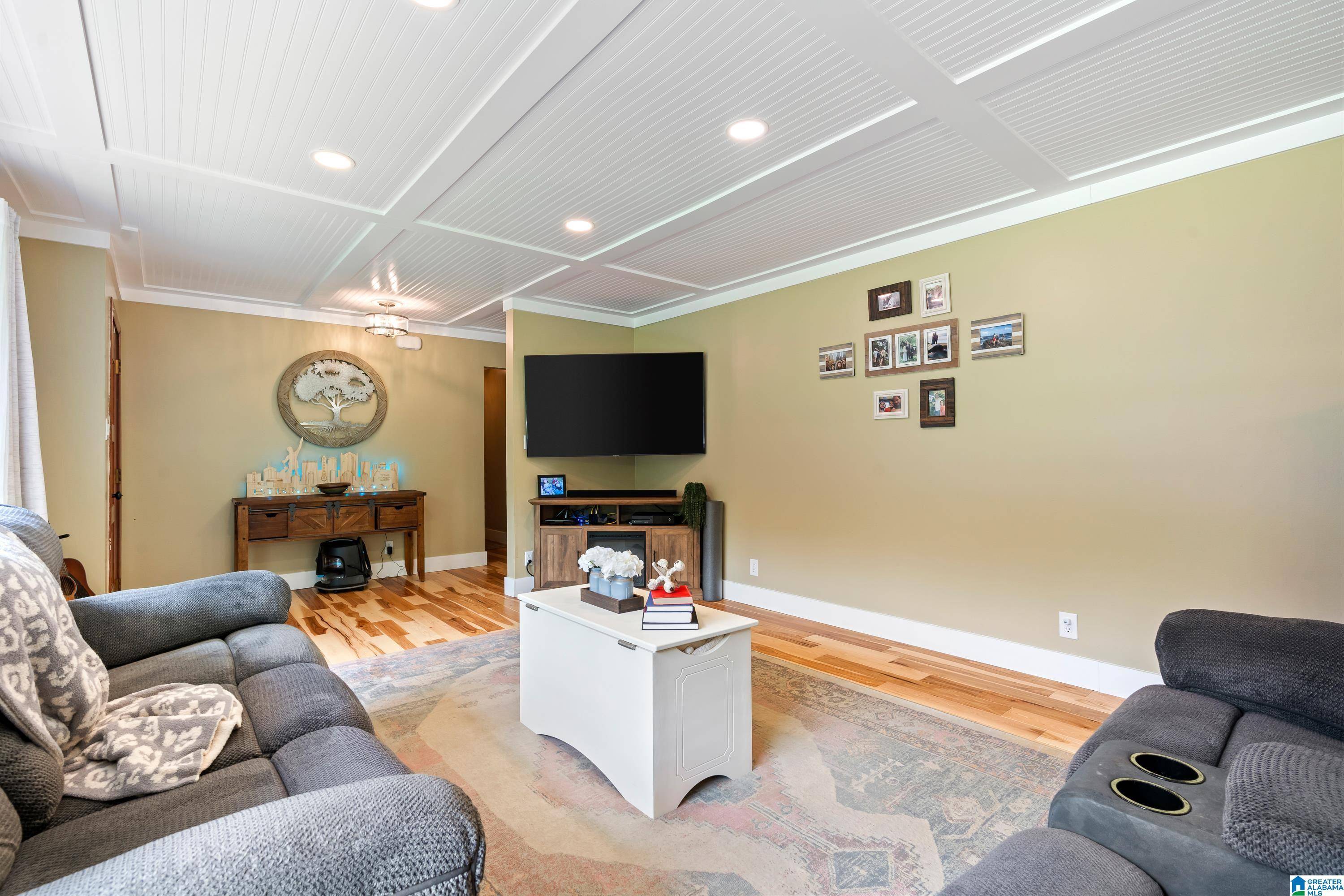 Morris, AL 35116,8424 MANN LANE