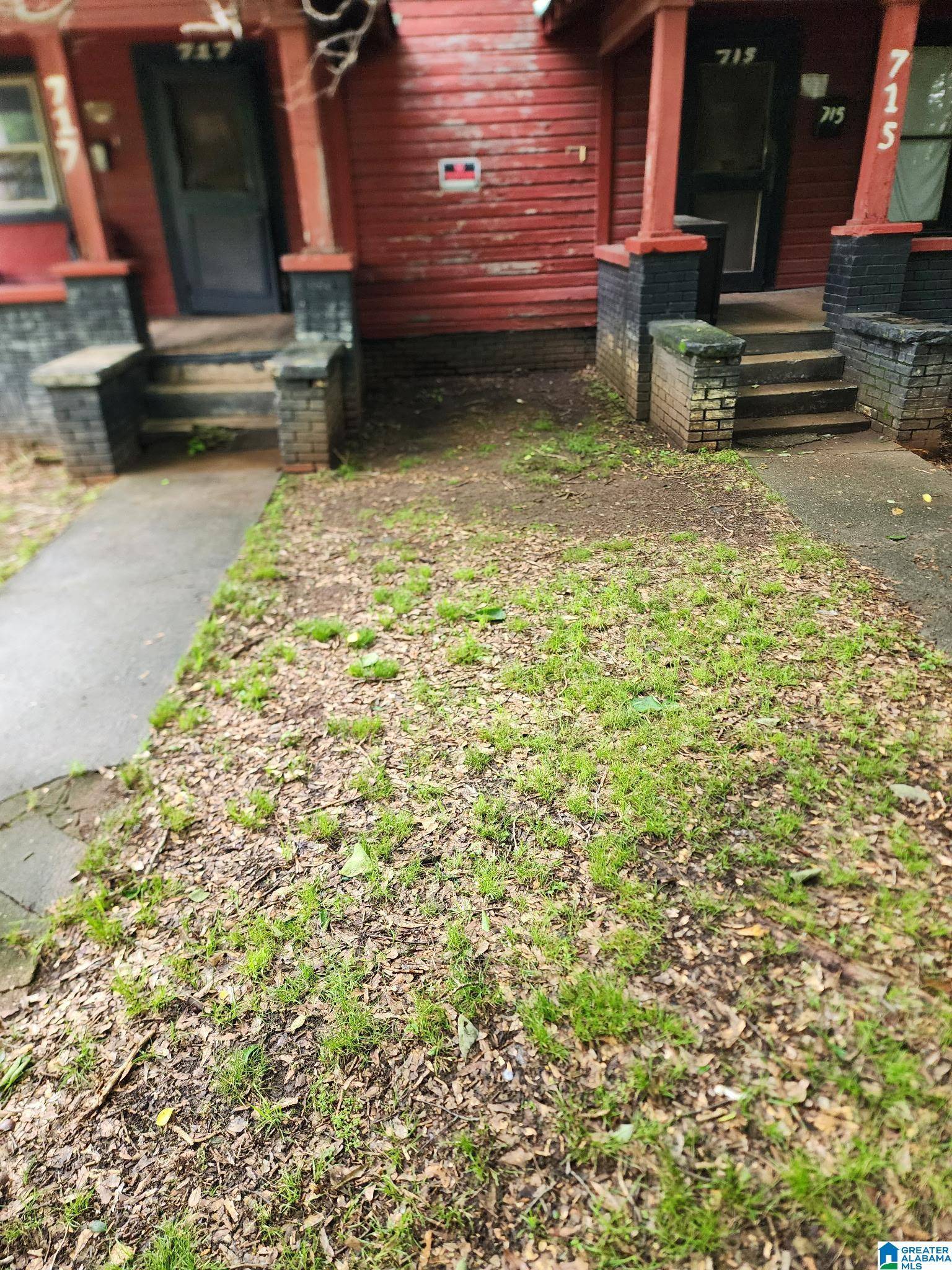 Birmingham, AL 35222,715 37TH PLACE N