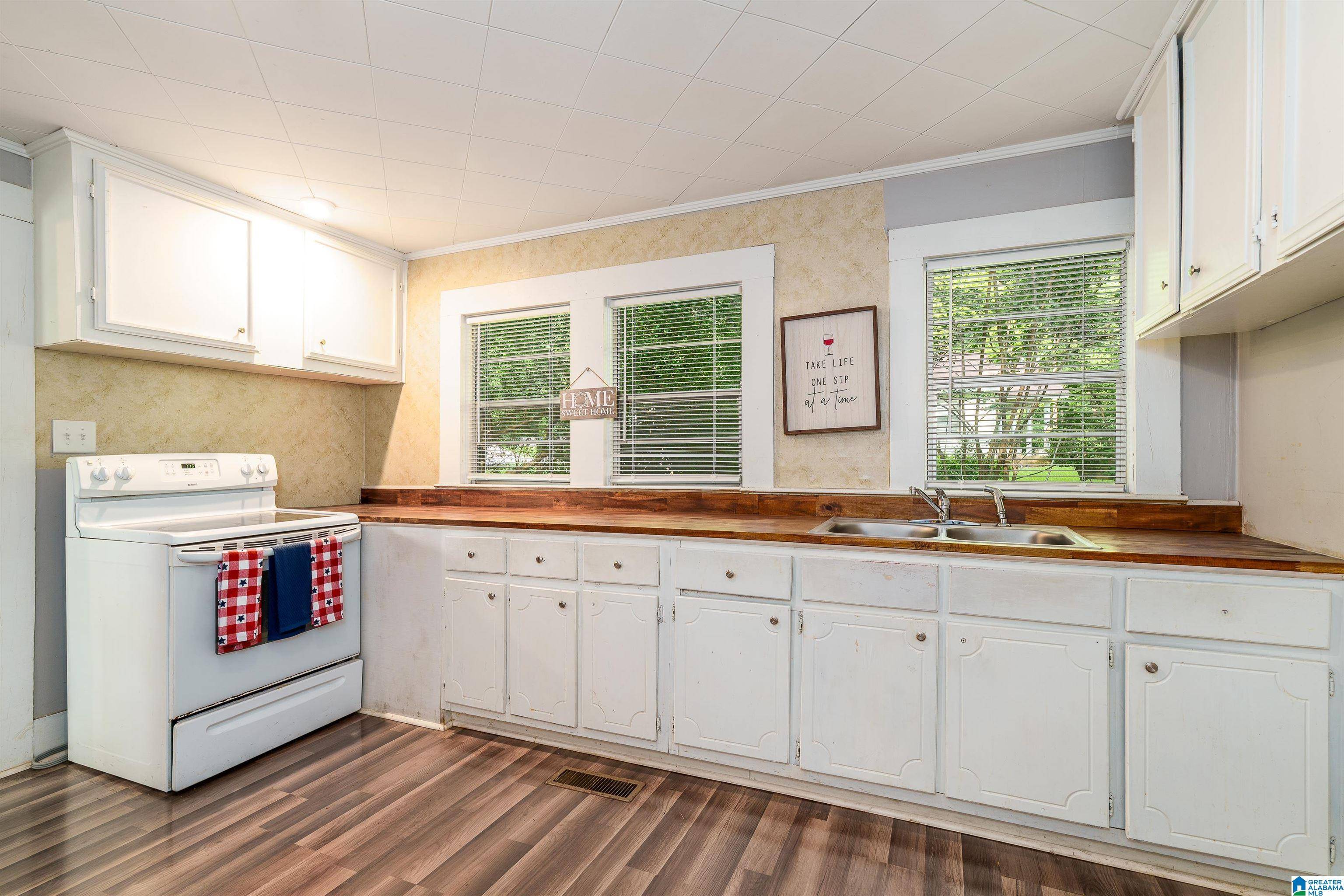 Bessemer, AL 35020,408 JOSEPH STREET
