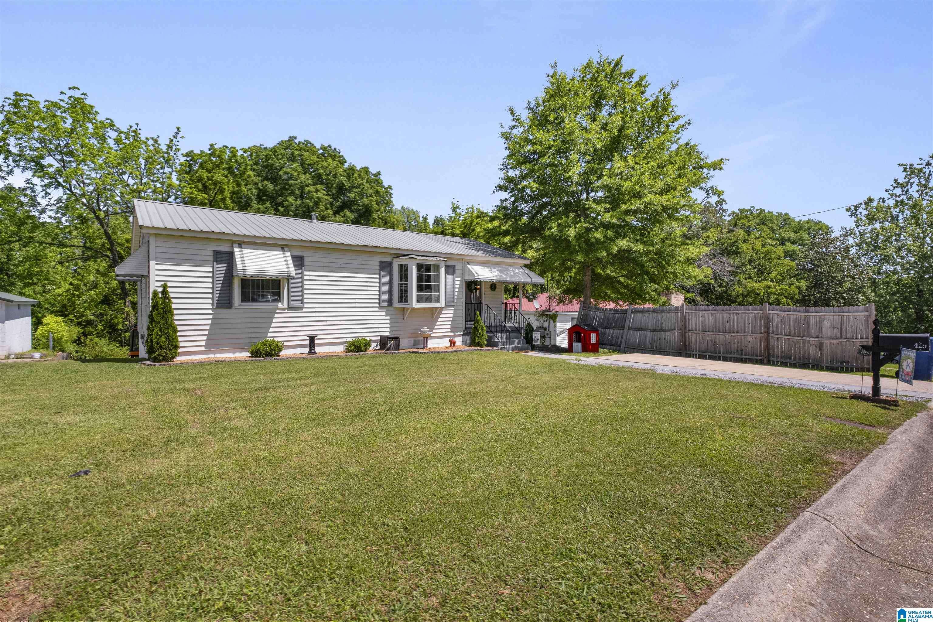 Anniston, AL 36206,429 OAK LANE