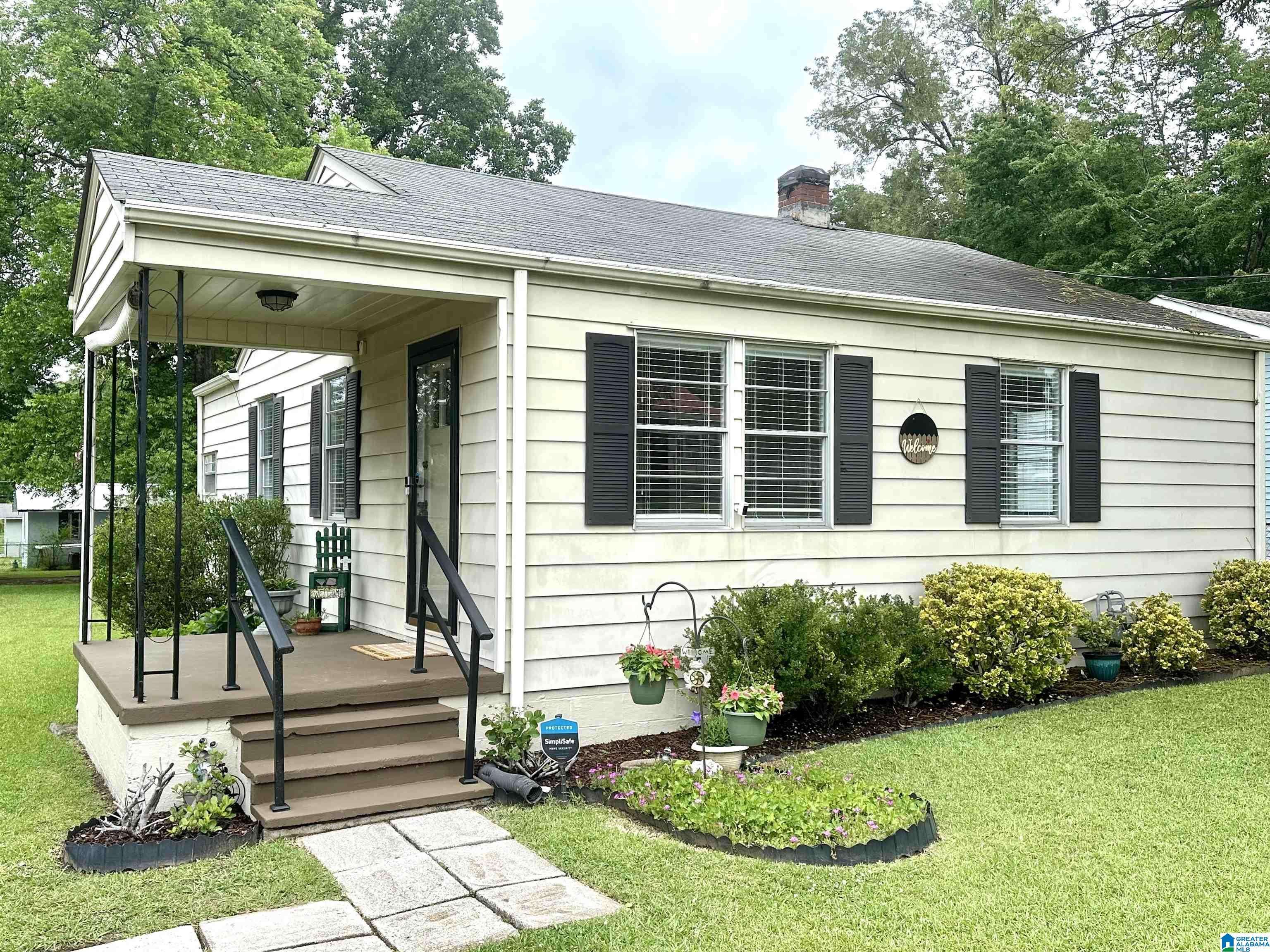 Hueytown, AL 35023,309 HILL AVENUE