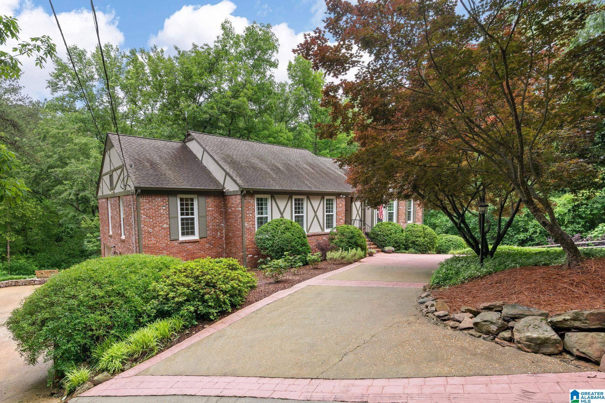 Mountain Brook, AL 35223,3764 ROCKHILL ROAD