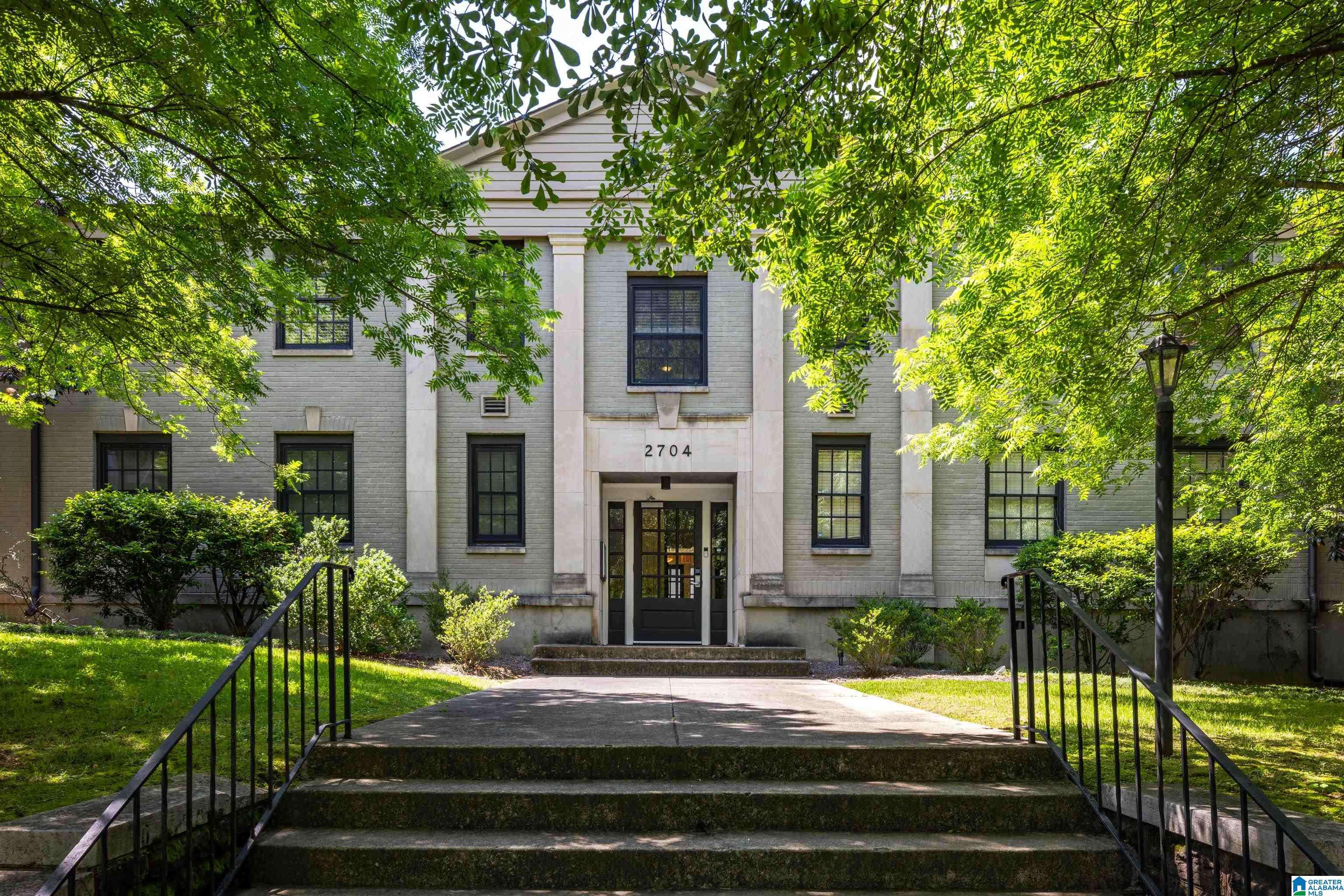 Birmingham, AL 35205,2704 HIGHLAND AVENUE S #202
