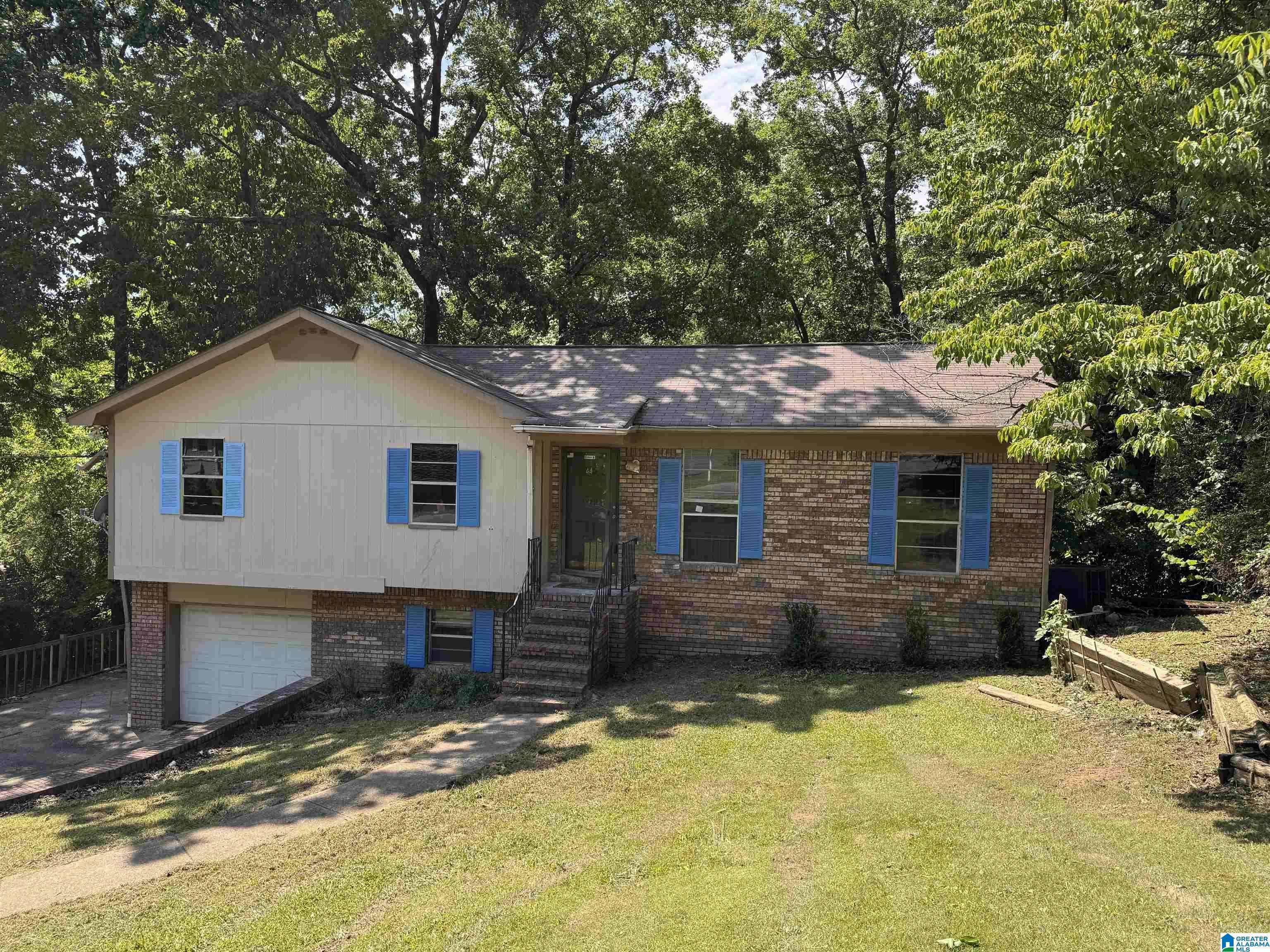 Center Point, AL 35215,440 27TH AVENUE NW