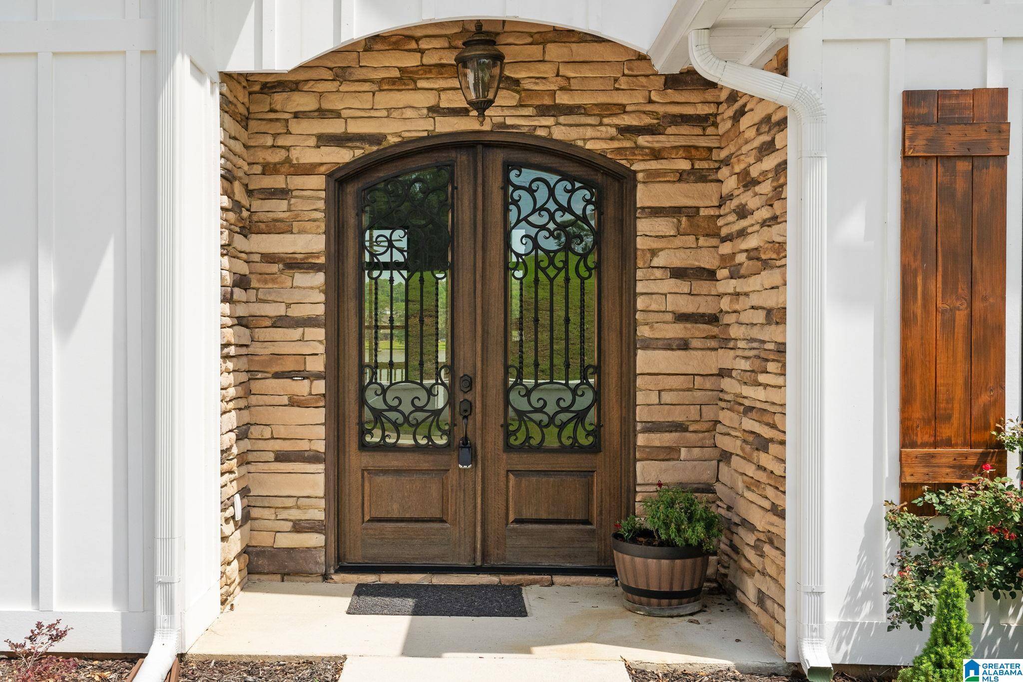 Talladega, AL 35160,15 MALIBU LANE