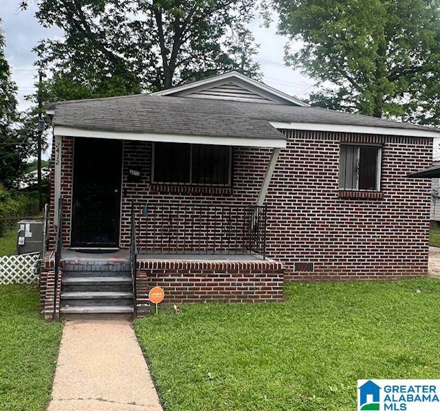 Birmingham, AL 35211,2412 LAWN AVENUE SW