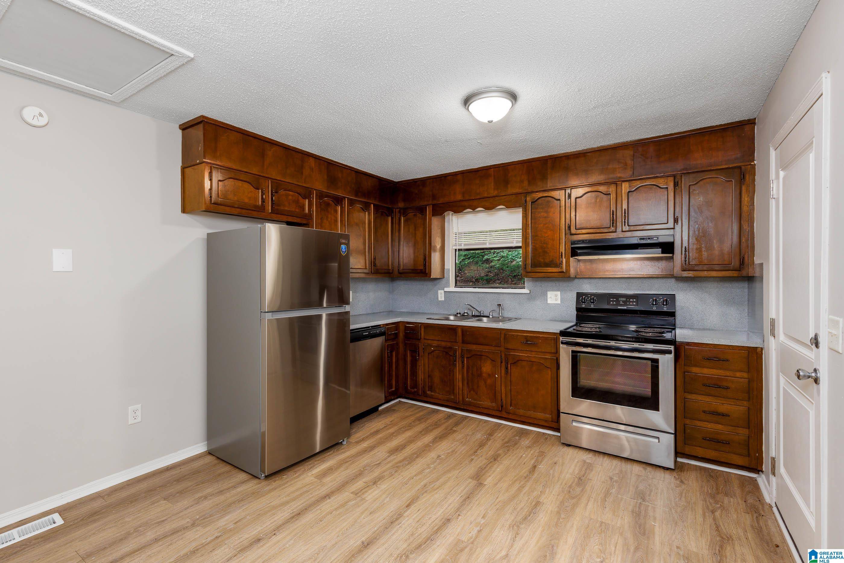 Hueytown, AL 35023,1100 ARCADIA CIRCLE