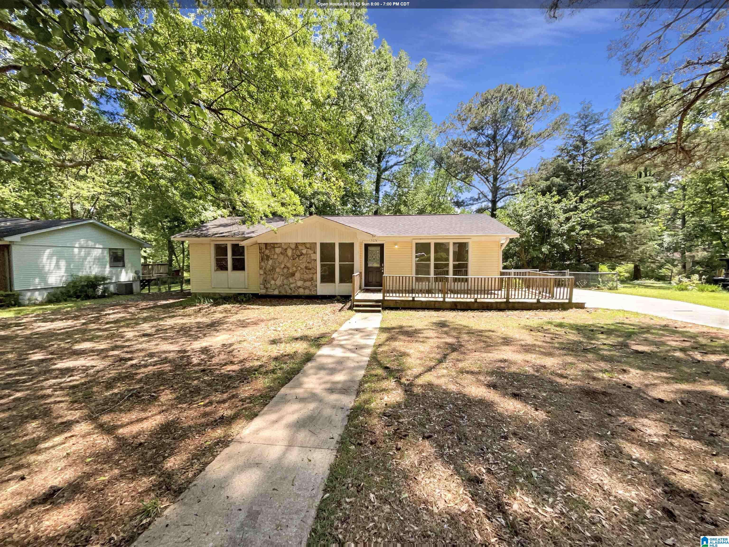 Adamsville, AL 35005,5024 OAK LEAF CIRCLE