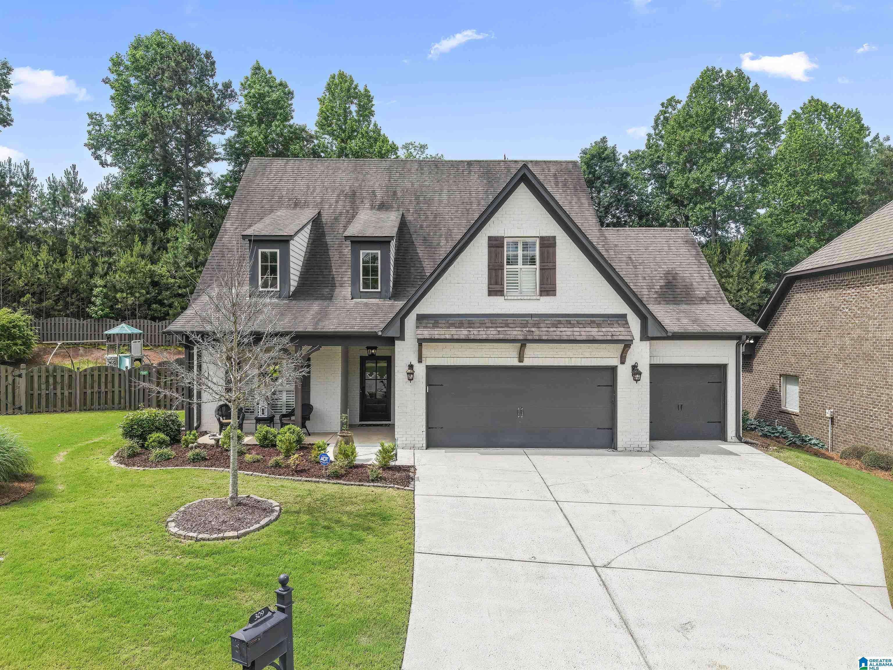 Pelham, AL 35124,309 DUNROBIN CIRCLE
