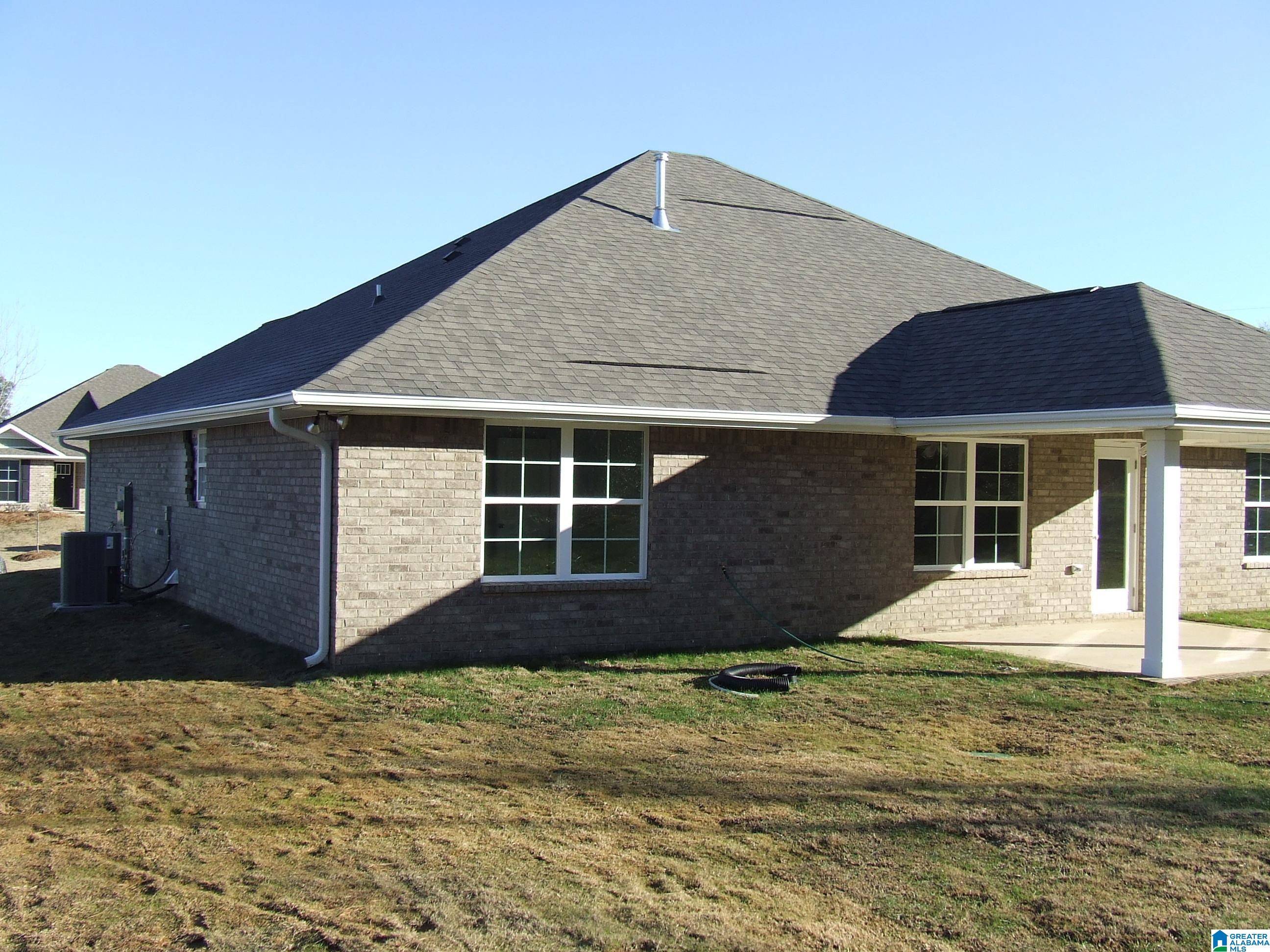 Westover, AL 35186,136 PURE LEAF DRIVE