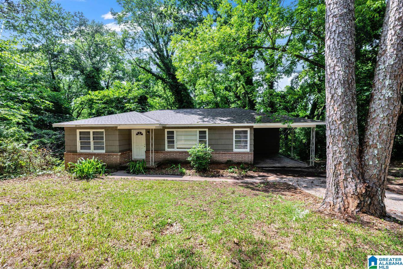 Center Point, AL 35215,2616 WOOD DRIVE NE