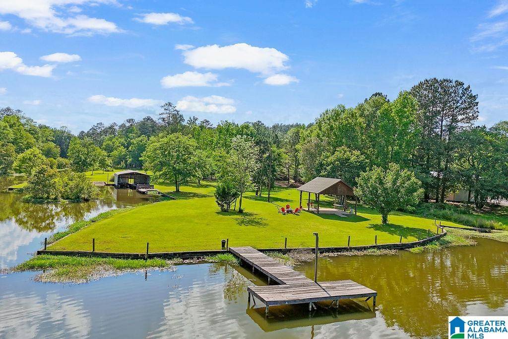 Columbiana, AL 35051,451 PARADISE POINT DRIVE