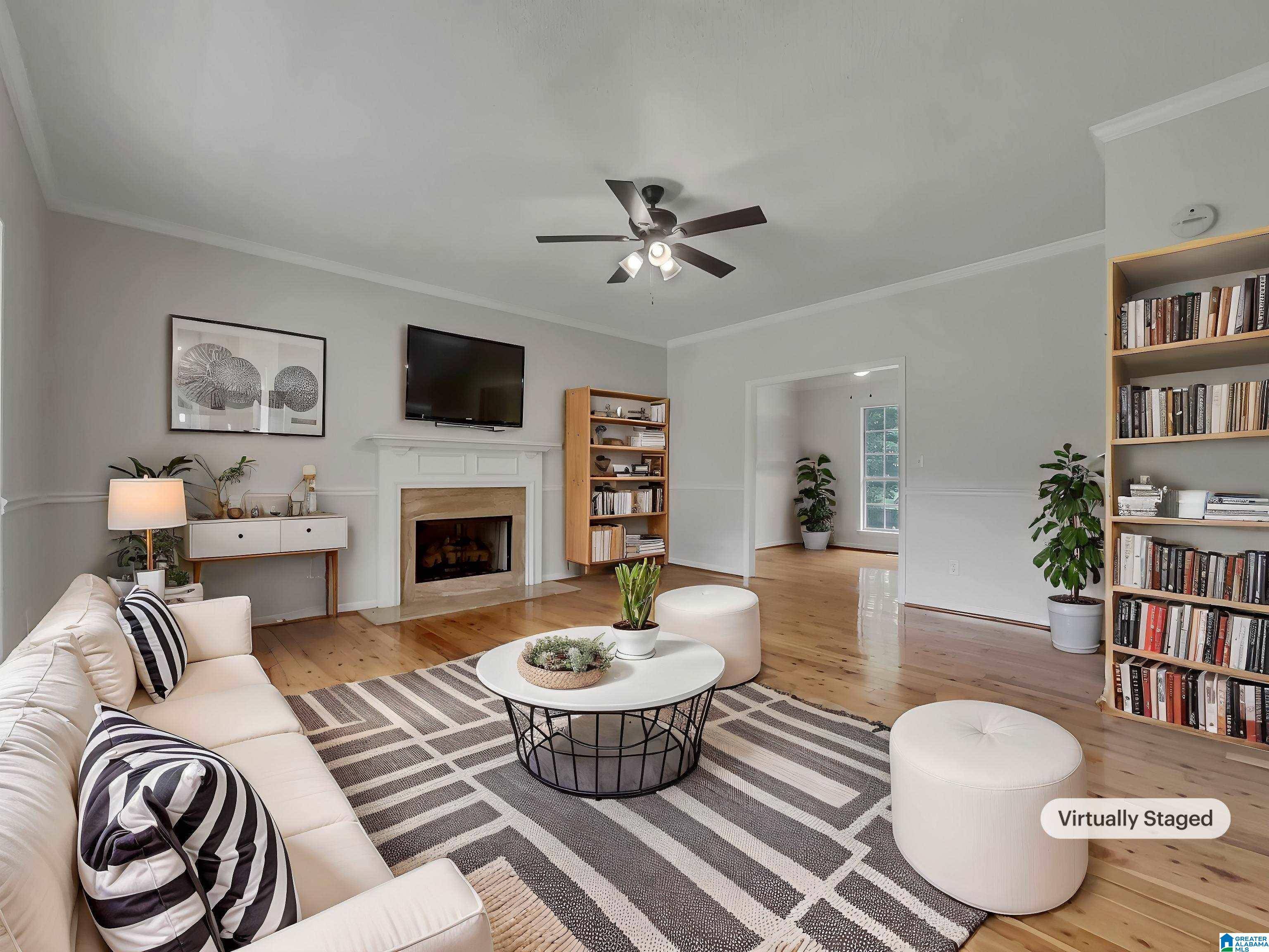 Pleasant Grove, AL 35127,806 14TH AVENUE