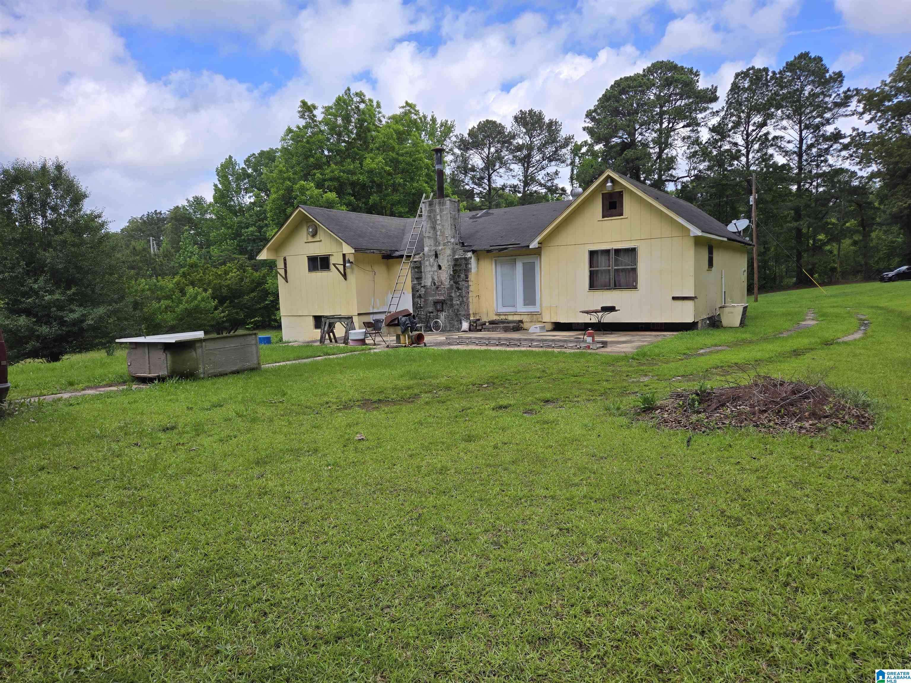Bessemer, AL 35022,2412 FLUKER DRIVE