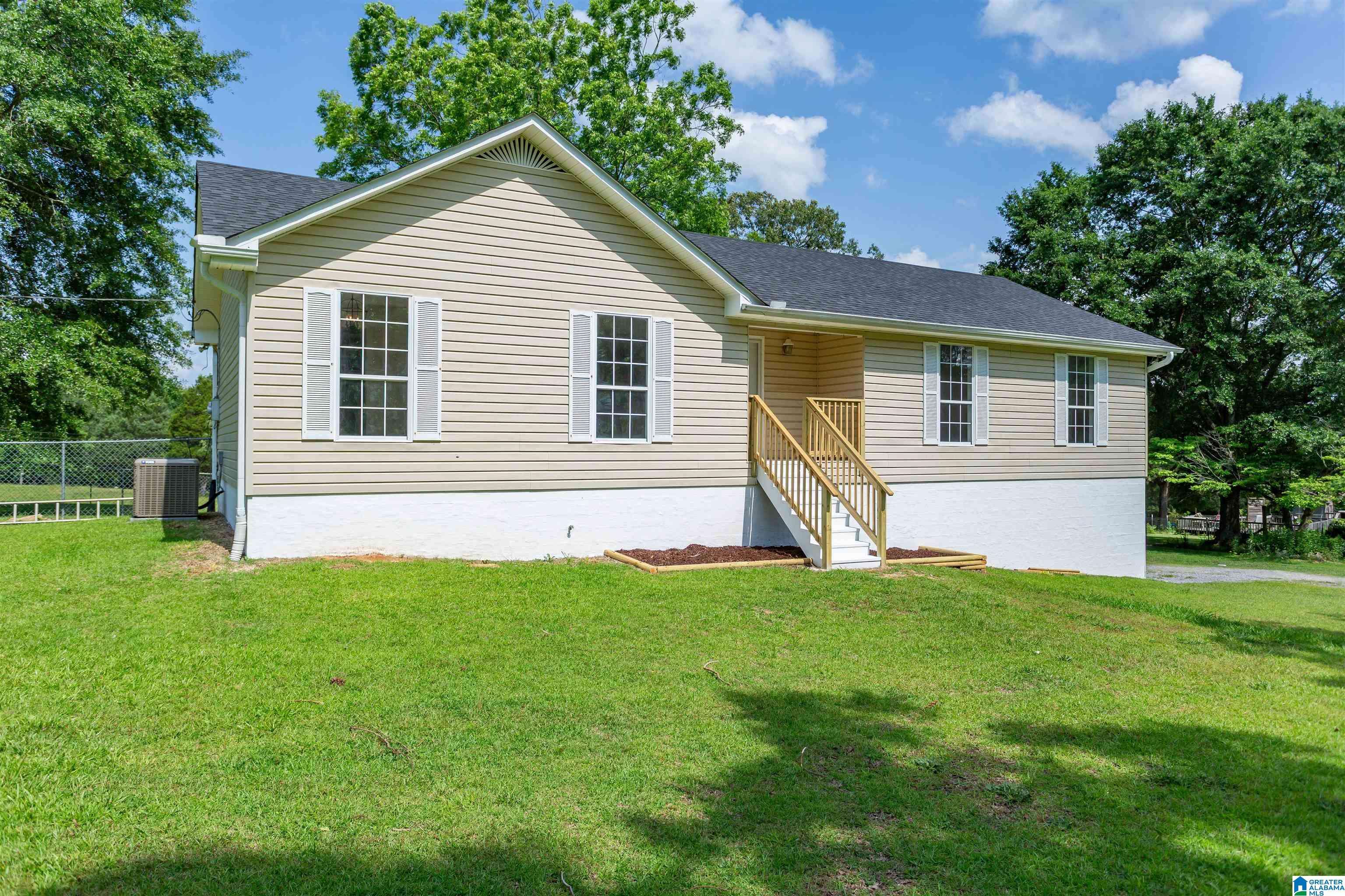Warrior, AL 35180,220 OLD HILL ROAD