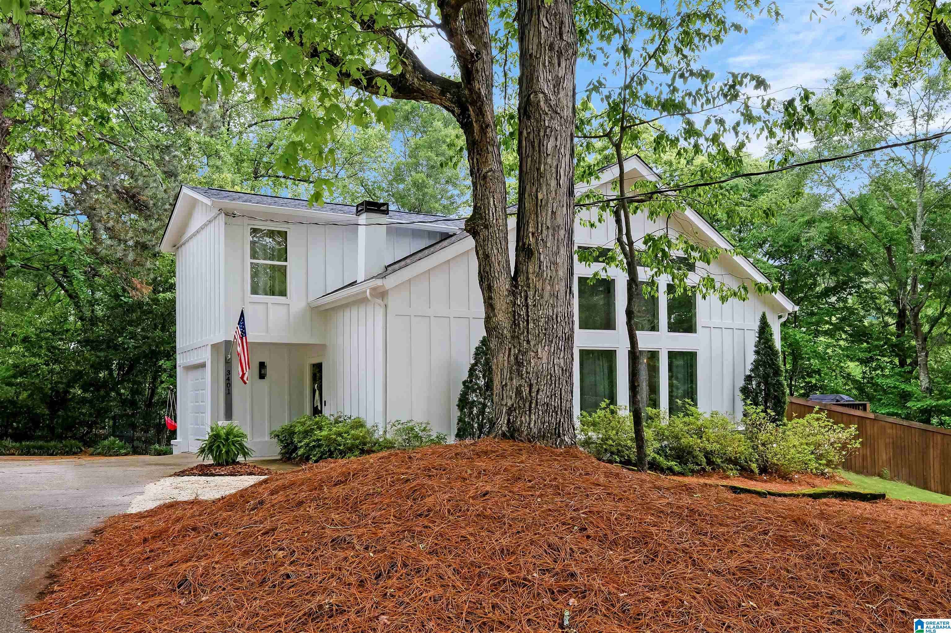 Vestavia Hills, AL 35223,3401 OAKDALE DRIVE
