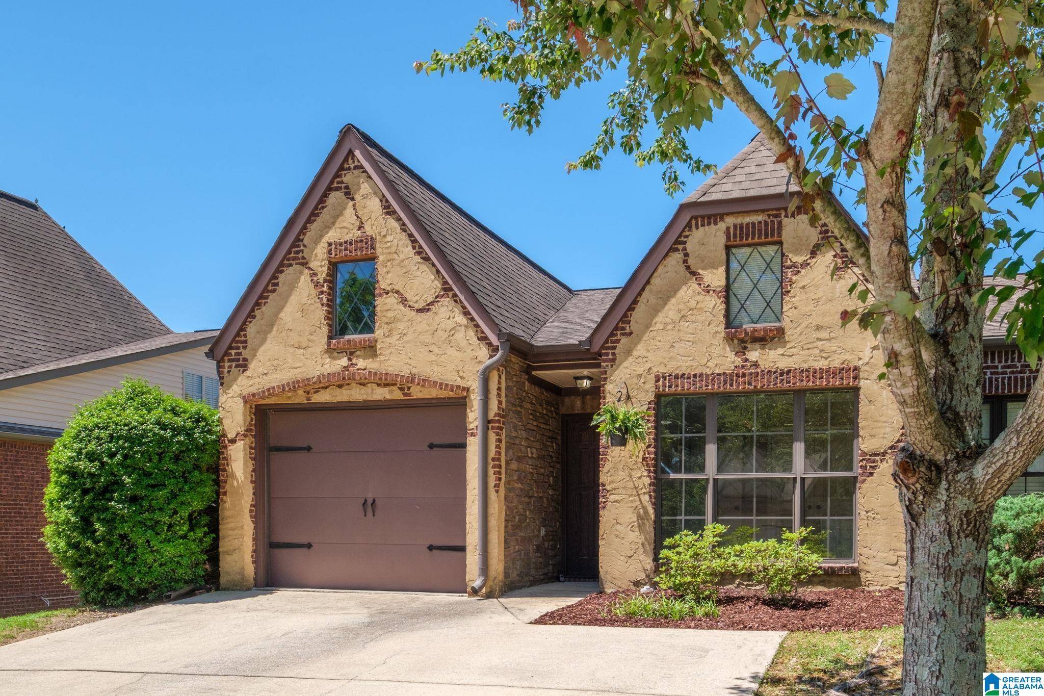 Hoover, AL 35244,2493 RIDGEMONT DRIVE